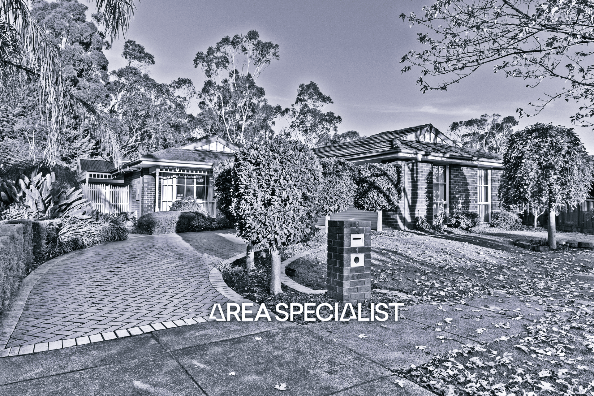 5 Jacobus Walk, Ferntree Gully — listing photograph 1