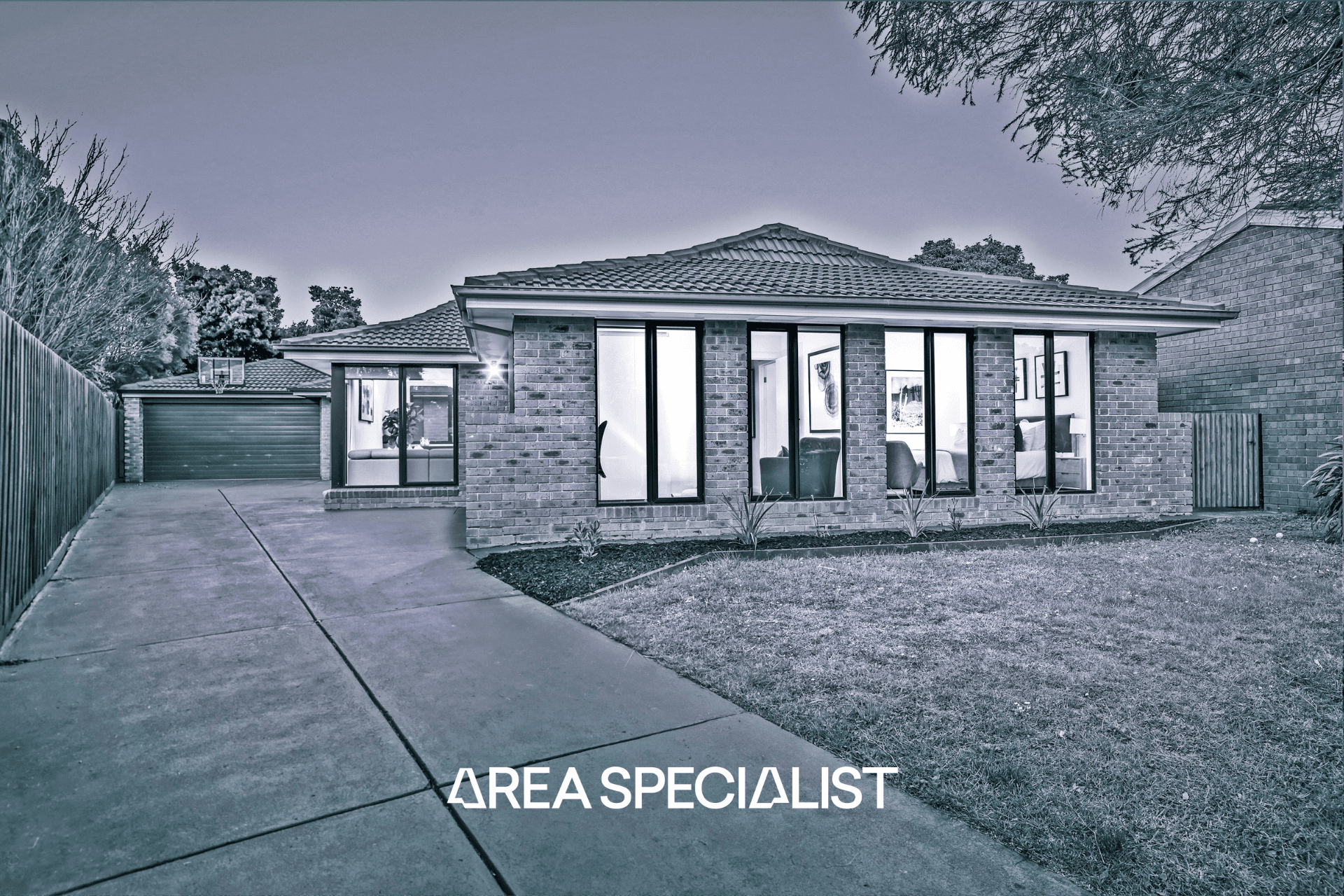 10 Homewood Close, Ferntree Gully — listing photograph 1
