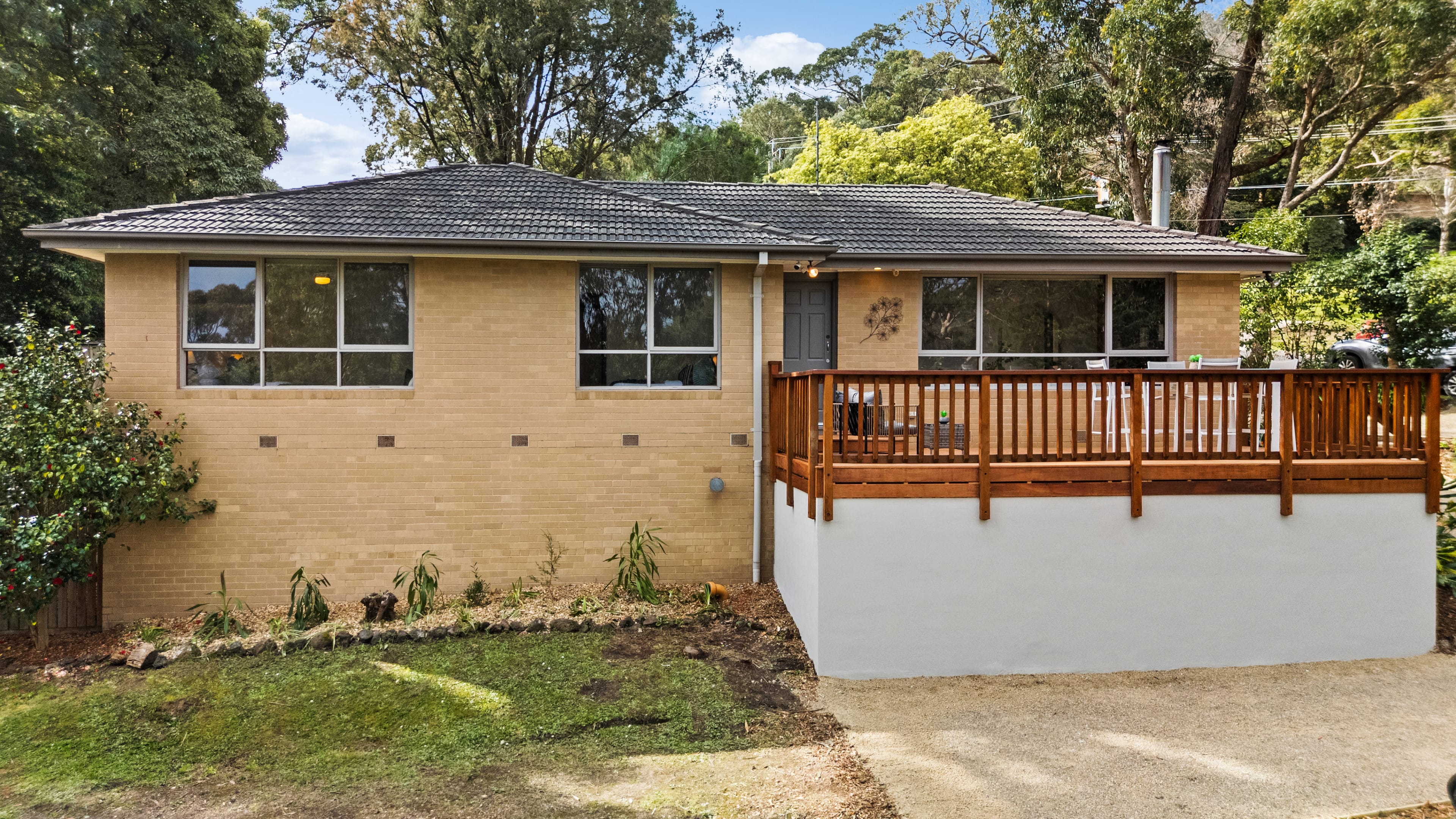 27 Joan Avenue, Ferntree Gully — listing photograph 4