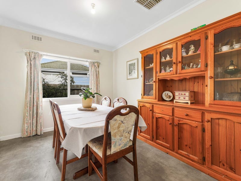 1 Halley Road, Ferntree Gully — listing photograph 6