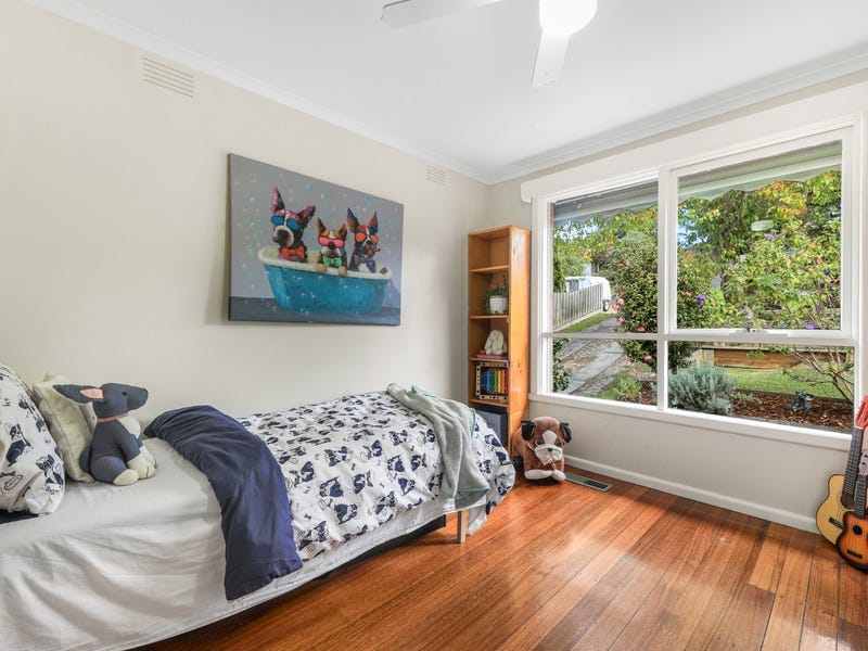 24 Merricks Close, Ferntree Gully — listing photograph 10