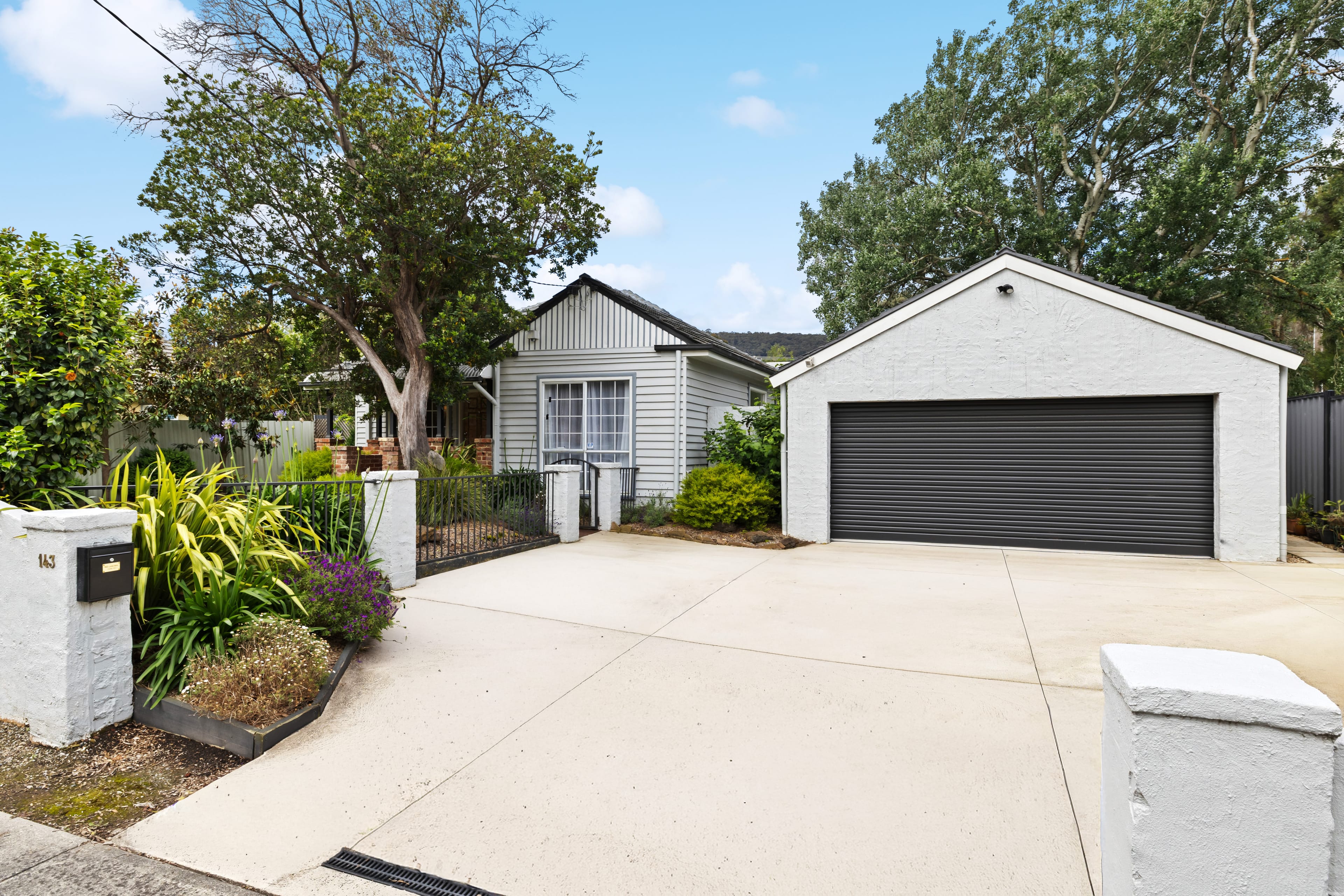 143 Underwood Road, Ferntree Gully — listing photograph 2