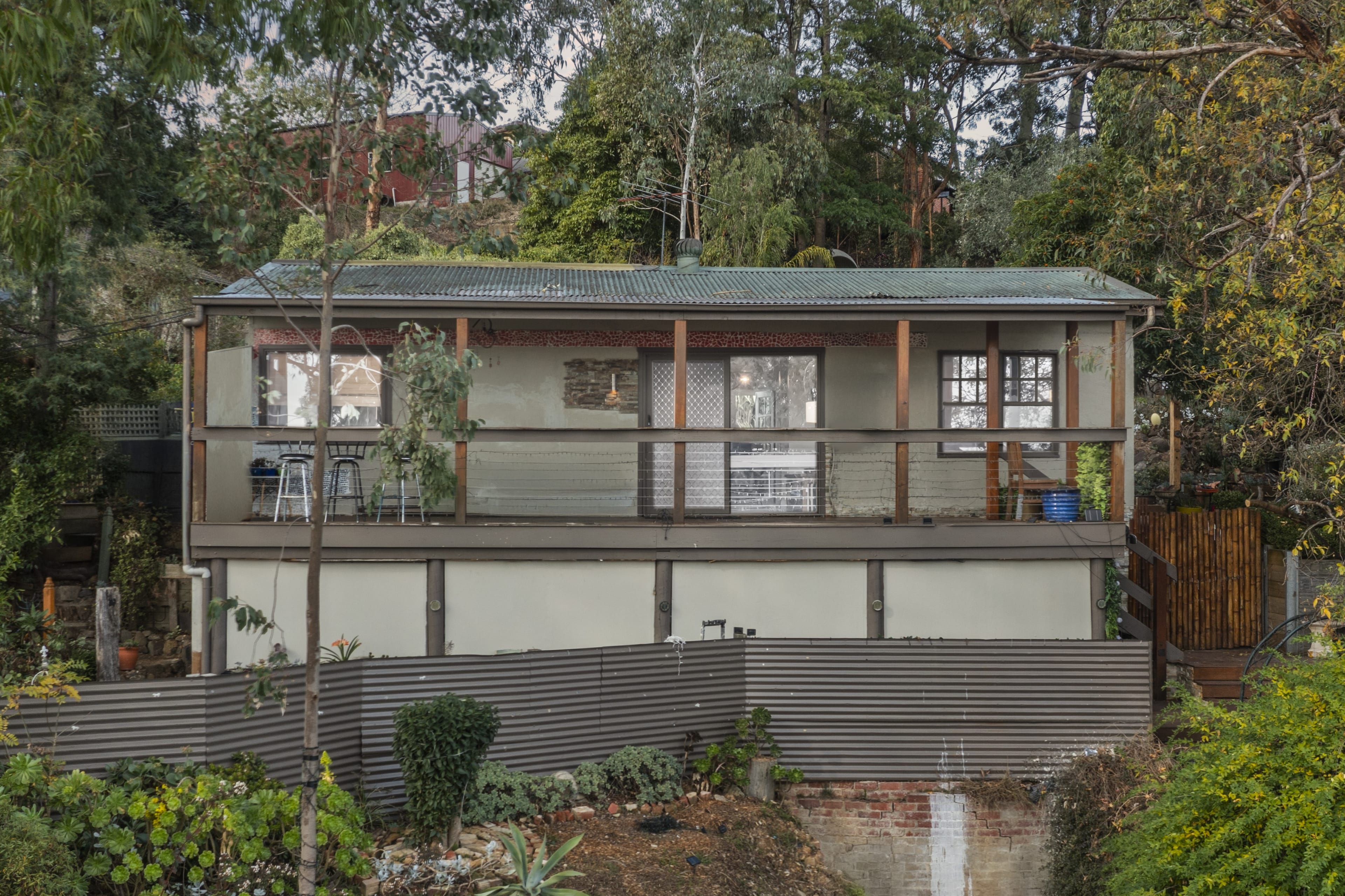 12 Newton Street, Ferntree Gully — listing photograph 2