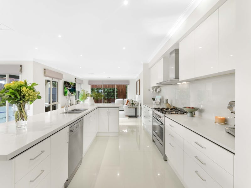 7 Beech Close, Ferntree Gully — listing photograph 9