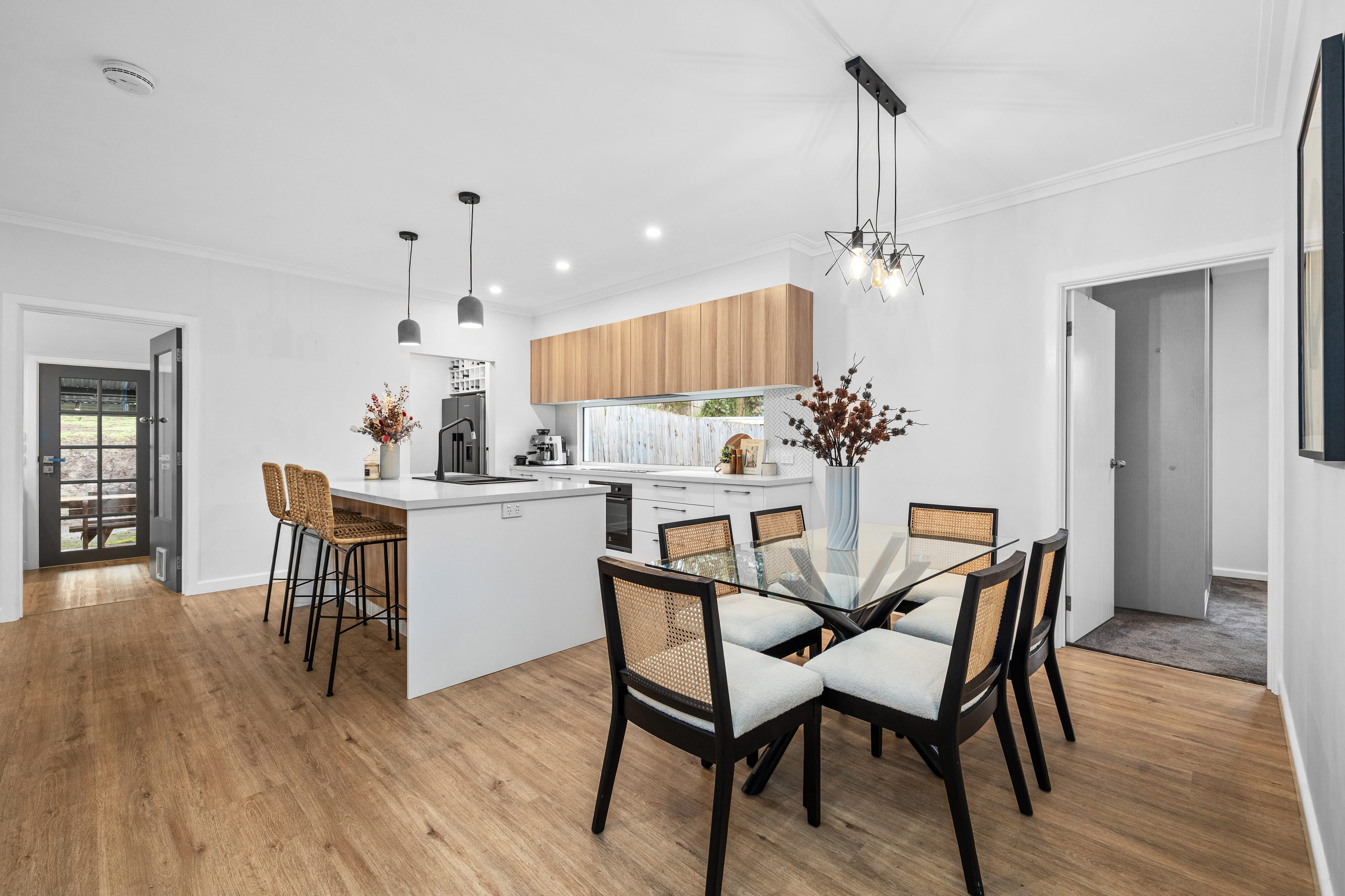 68 Glenfern Road, Ferntree Gully — listing photograph 8