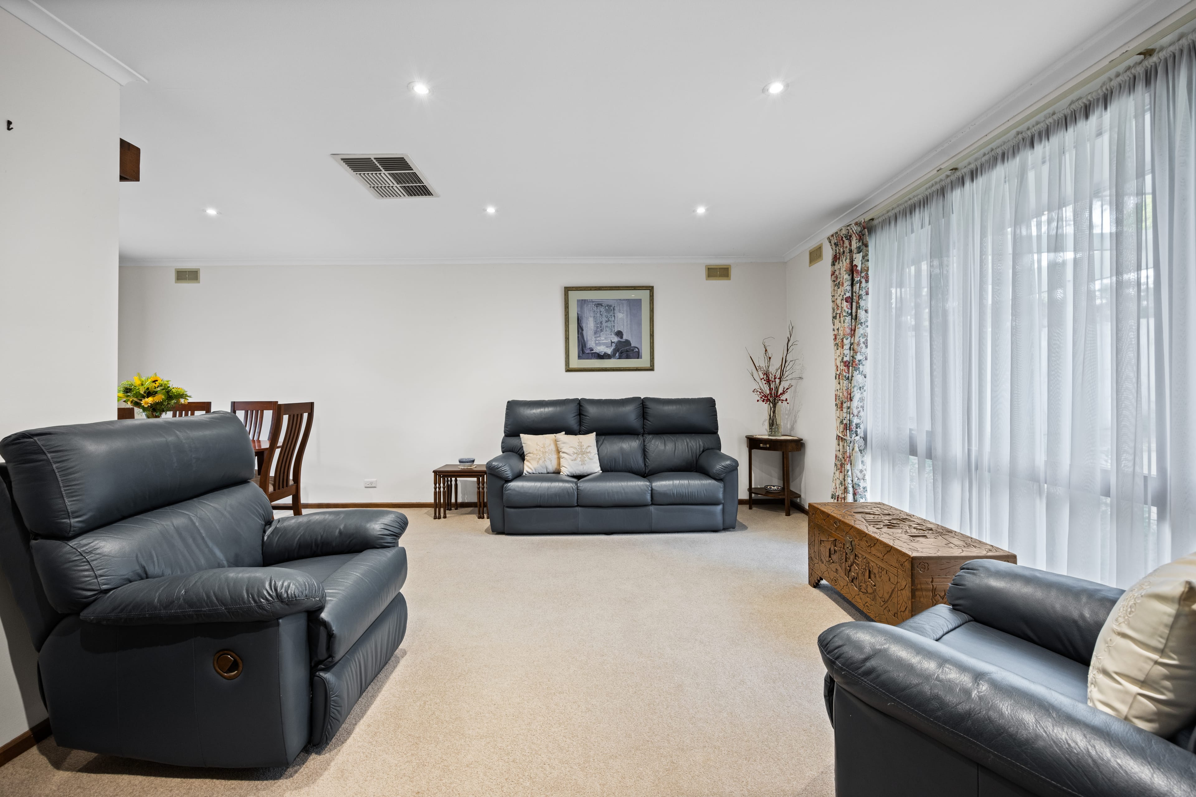 13 Catesby Court, Boronia — listing photograph 4