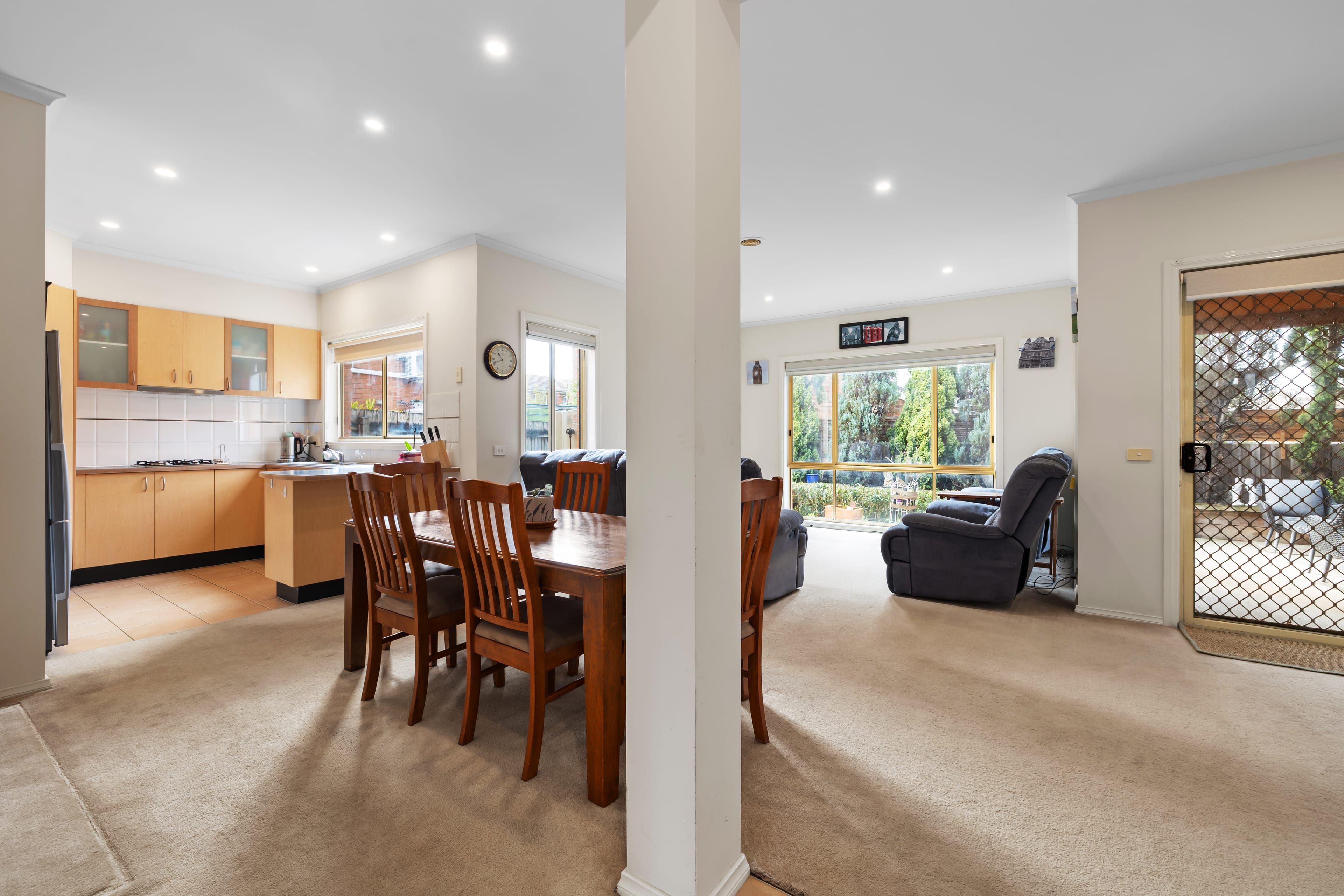 14 Watling Grove, Ferntree Gully — listing photograph 6