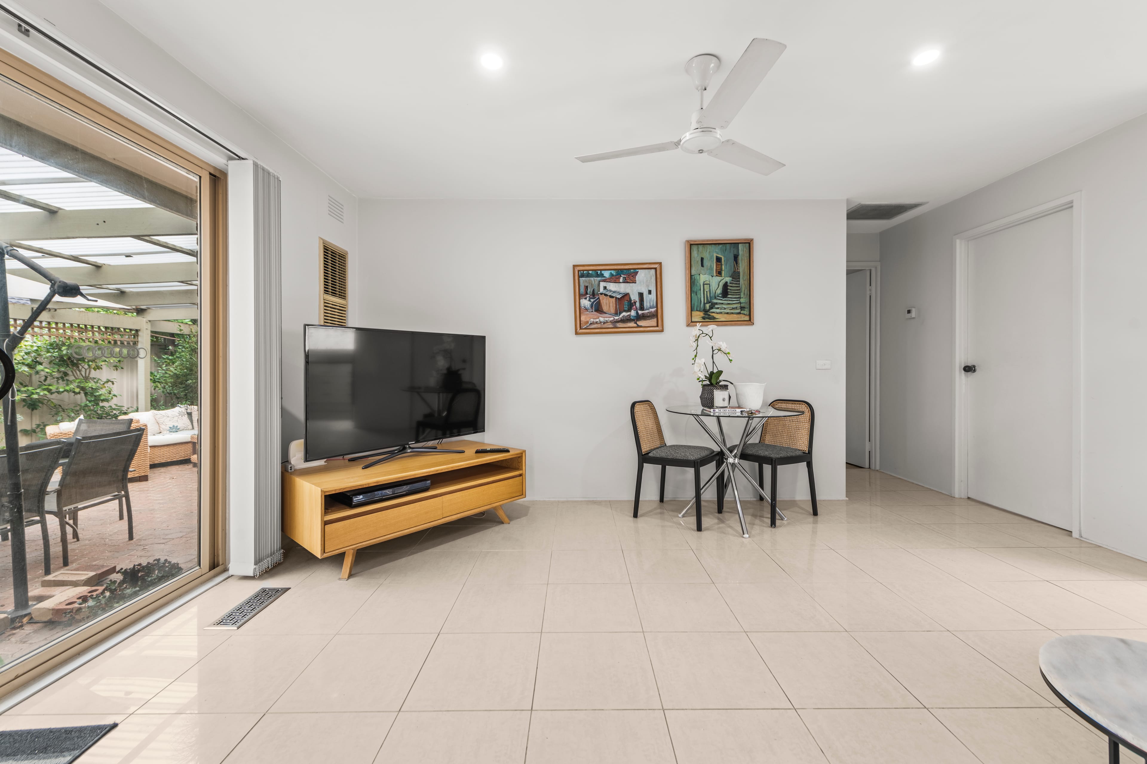107 Berrabri Drive, Scoresby — listing photograph 6