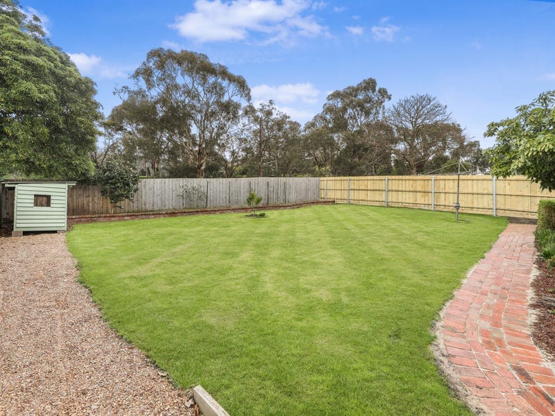 13 Old Belgrave Road, Upper Ferntree Gully — listing photograph 16