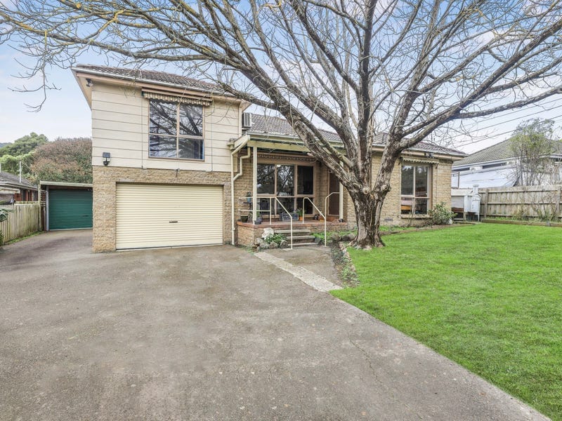 1 Halley Road, Ferntree Gully — listing photograph 2