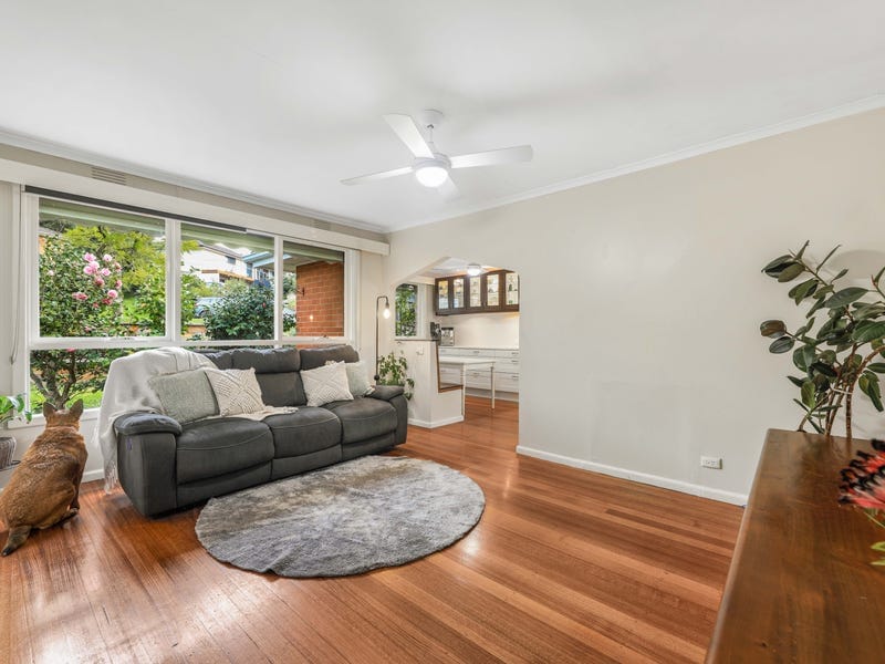 24 Merricks Close, Ferntree Gully — listing photograph 3