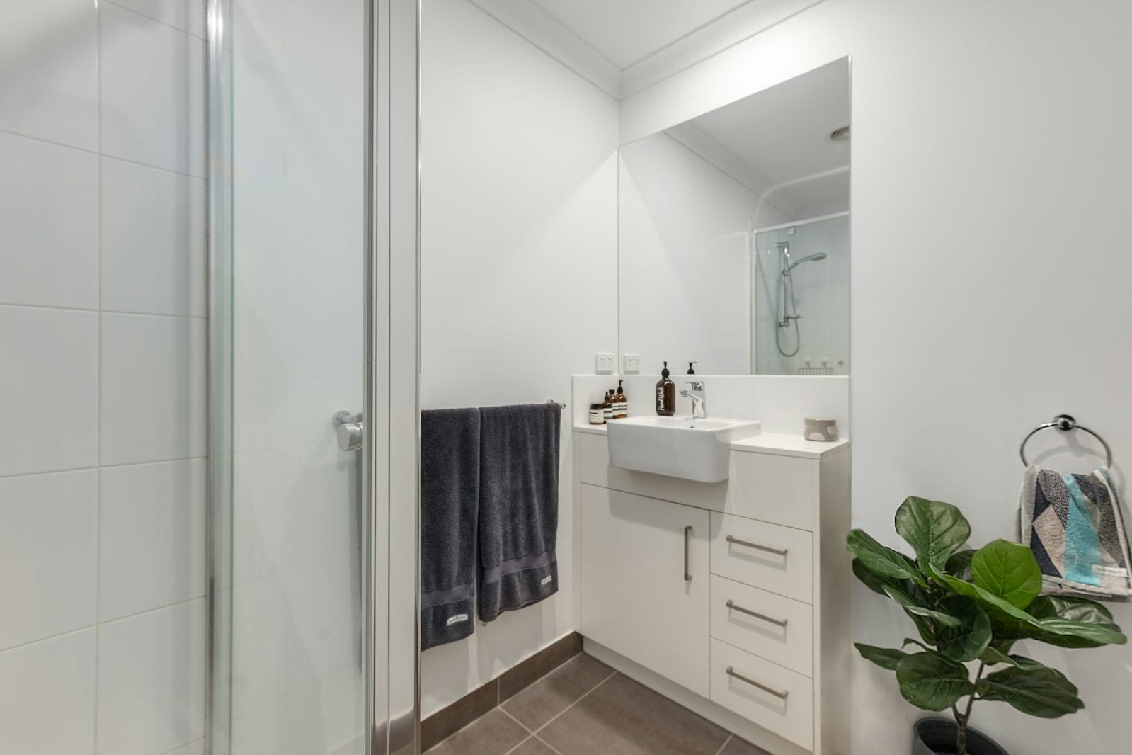 G15/9 Mountain Gate Drive, Ferntree Gully — listing photograph 10