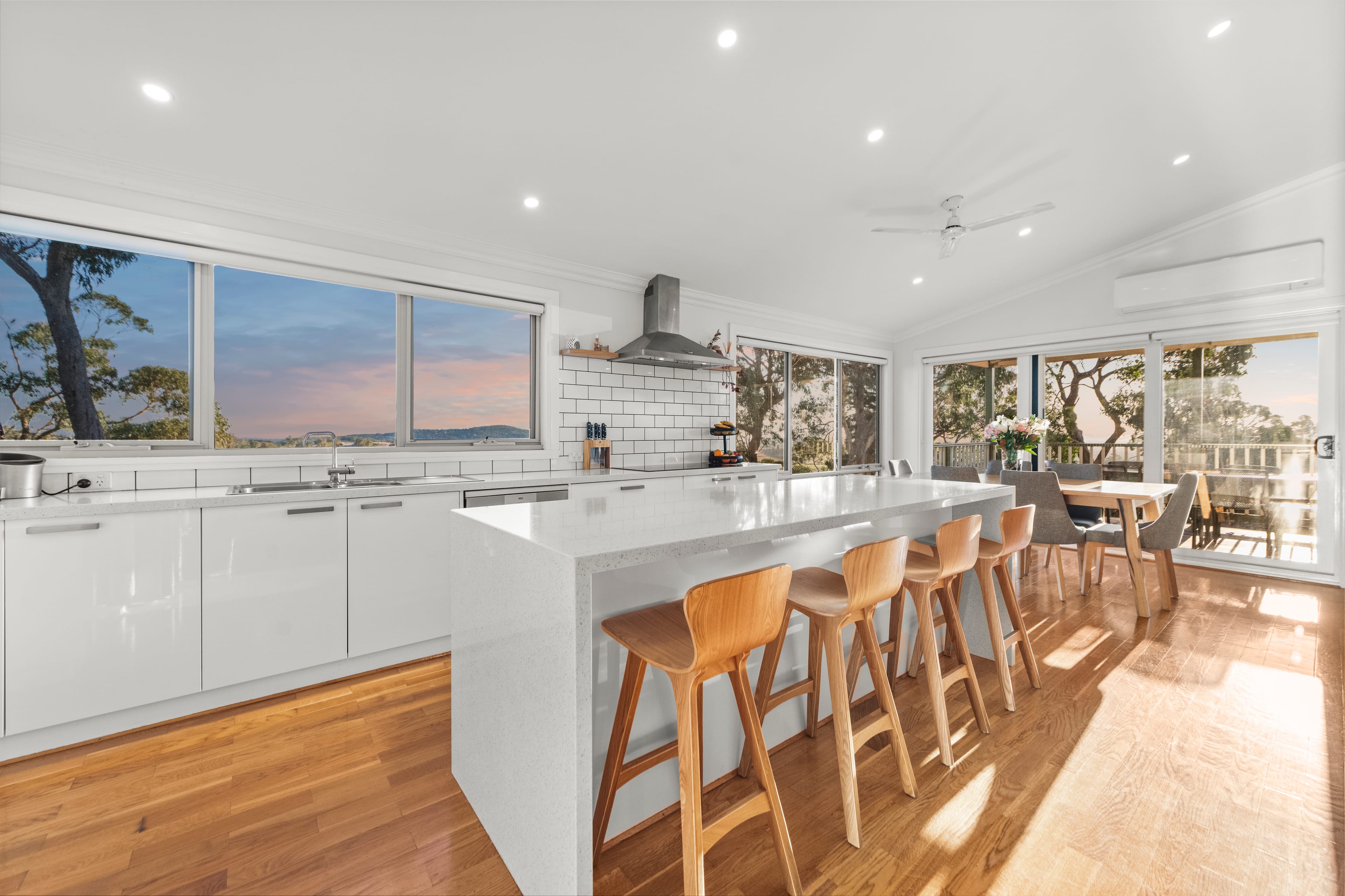 9 Fern Road, Upper Ferntree Gully — listing photograph 5