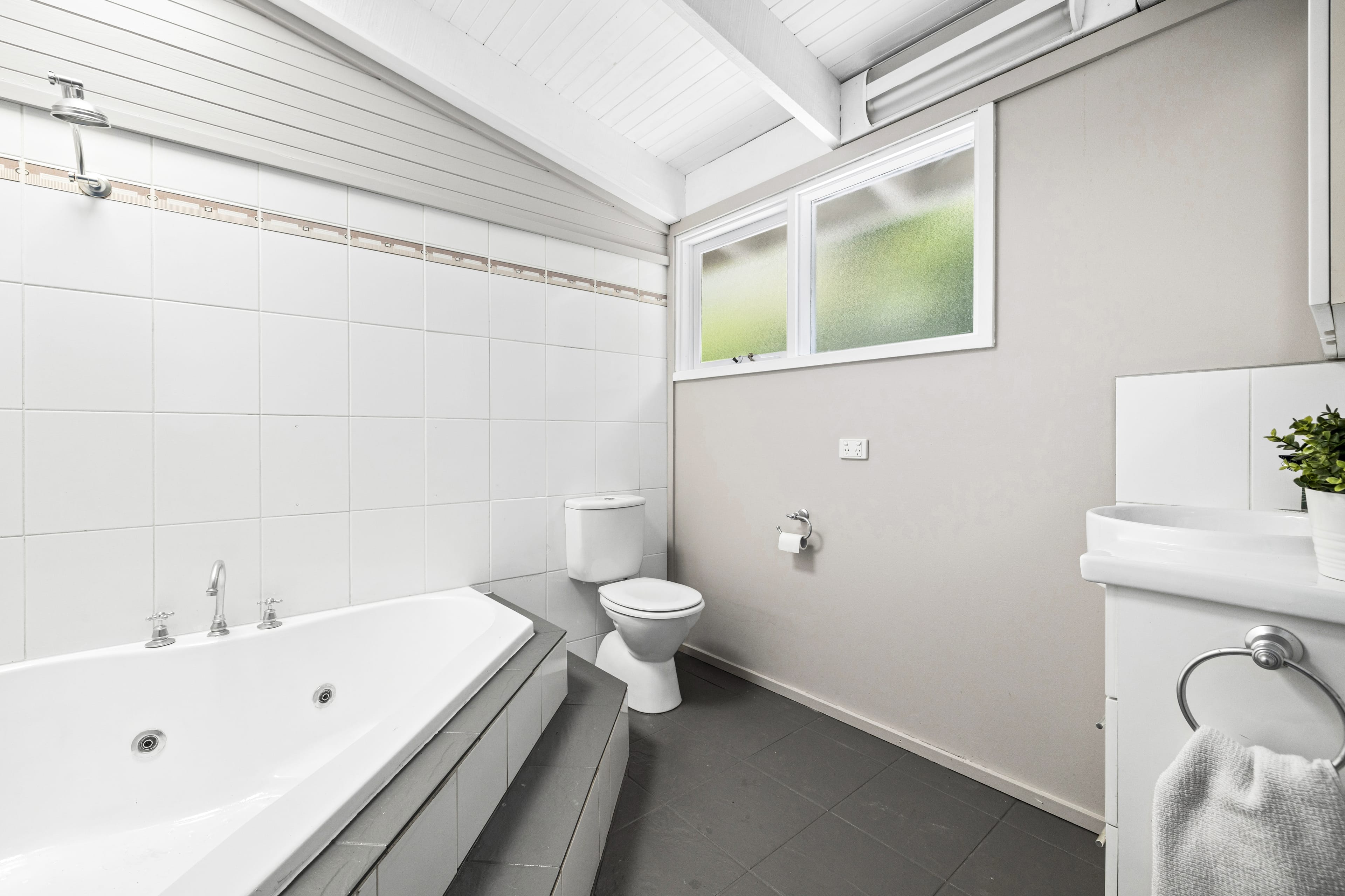 67 Government Road, The Basin — listing photograph 19