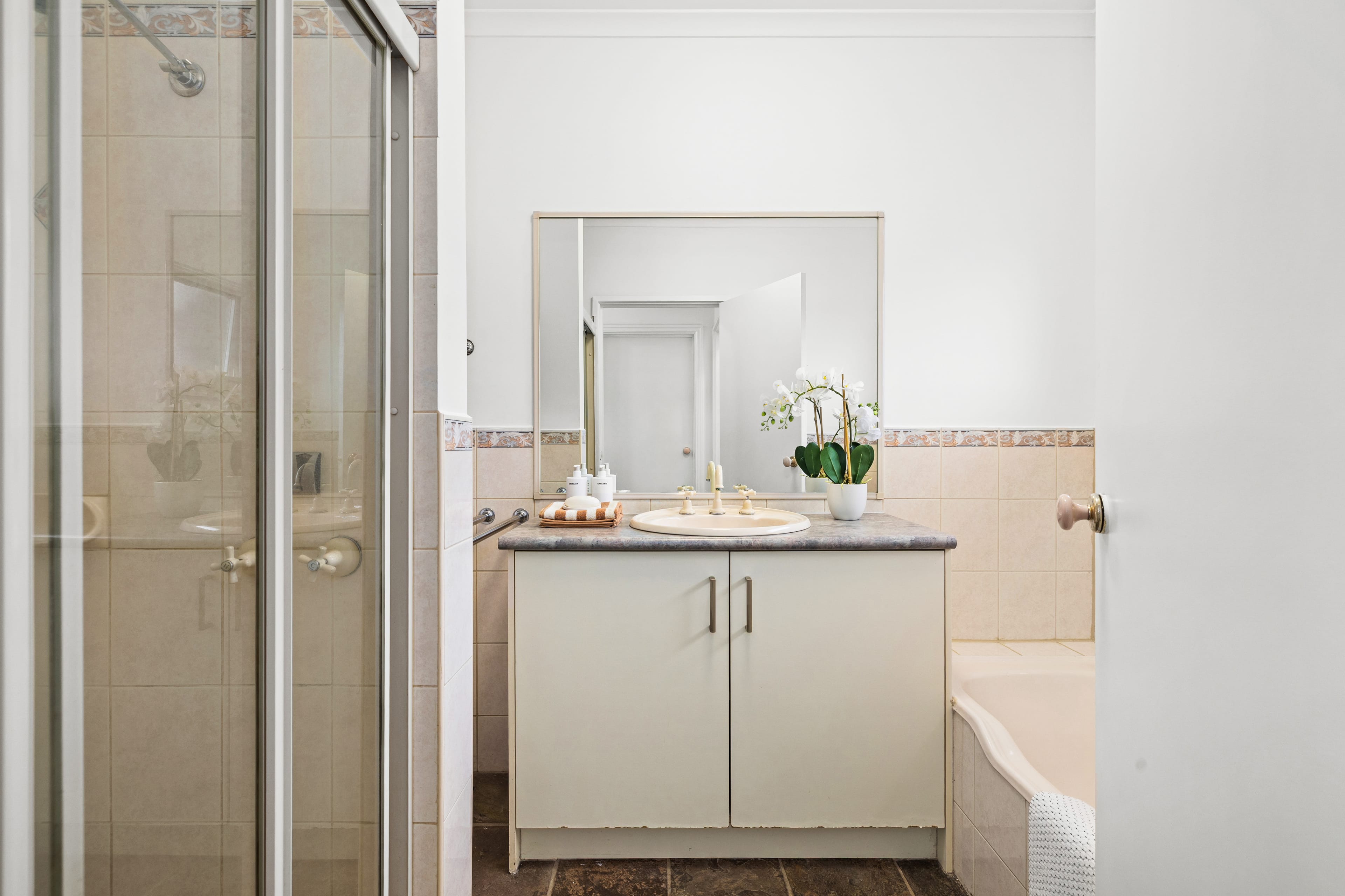 28 Renwick Road, Ferntree Gully — listing photograph 23