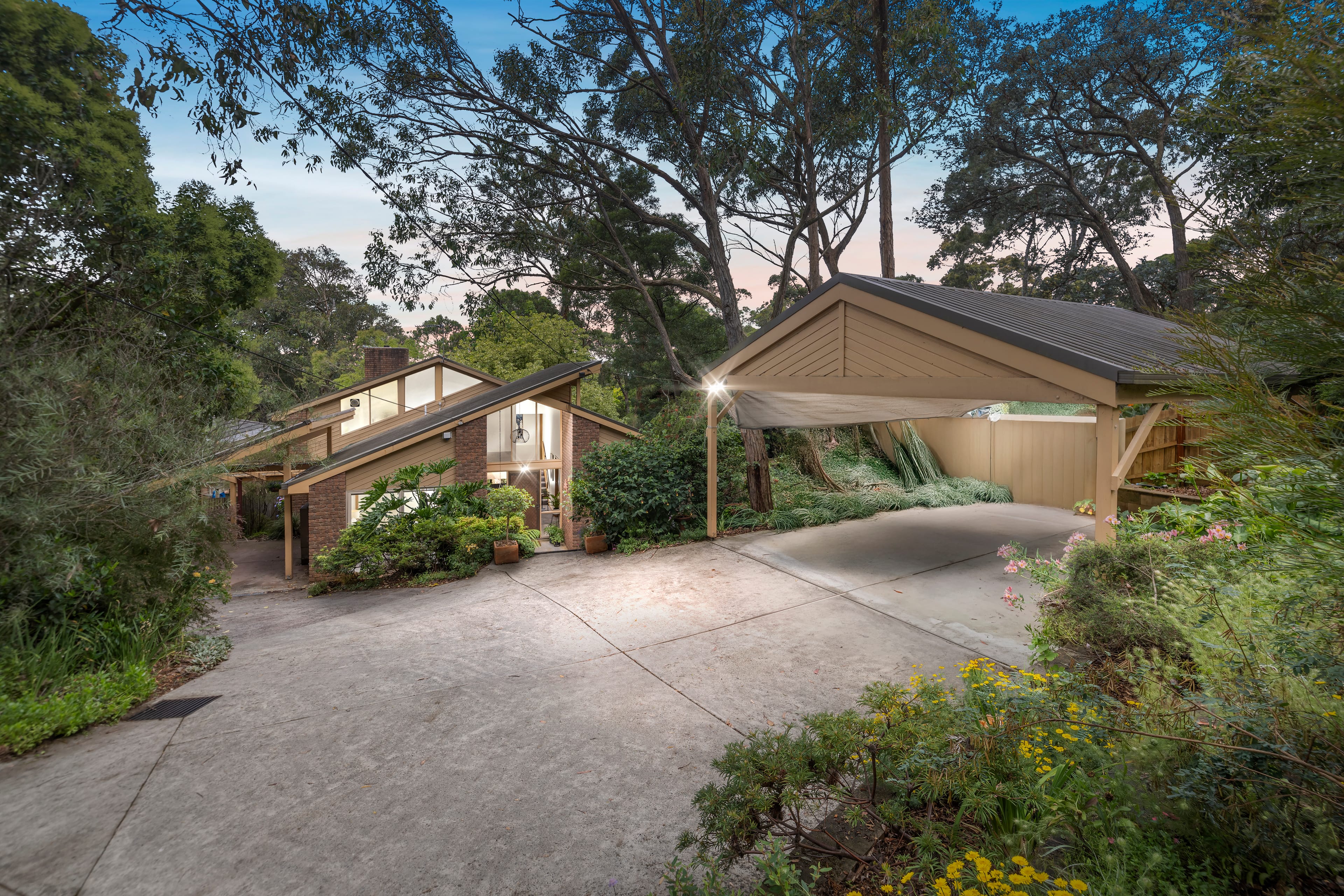 29 Anderson Street, Ferntree Gully — listing photograph 3