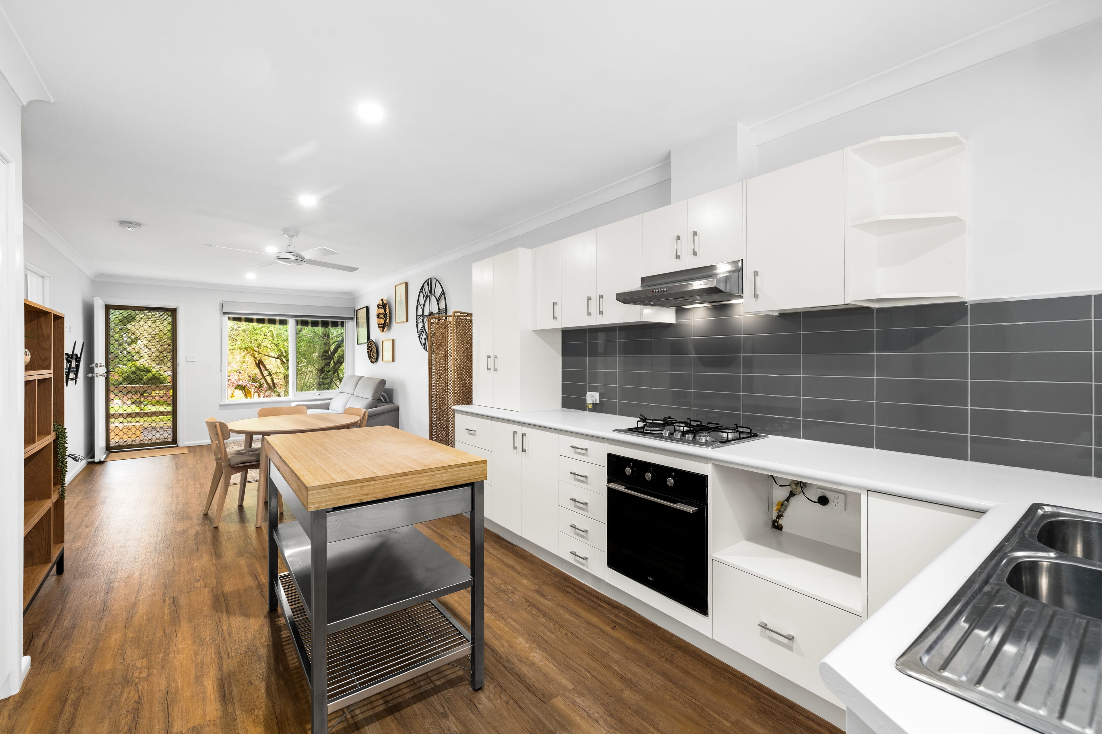 1/12 Moncoe Street, Boronia — listing photograph 8