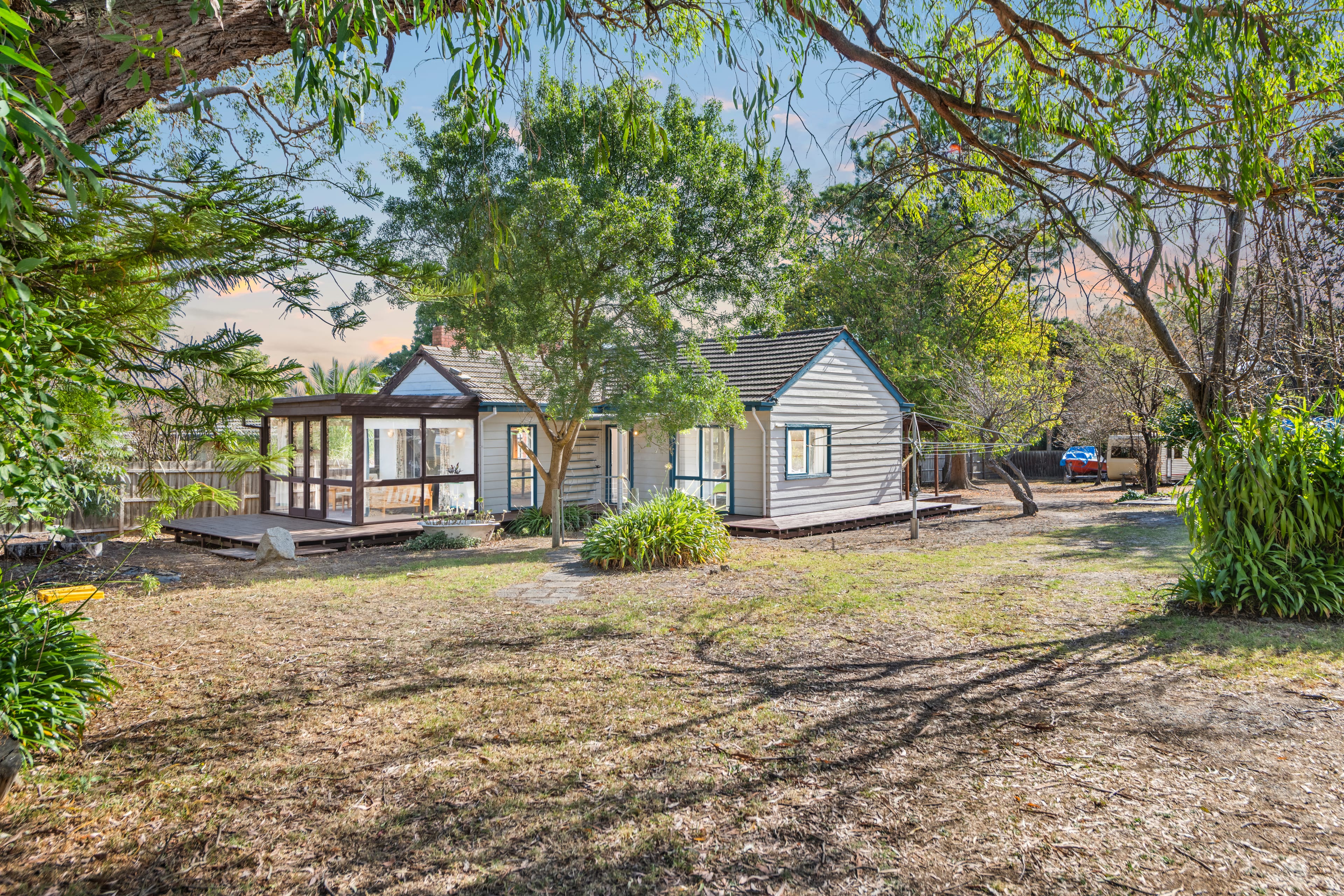 238 Scoresby Road, Boronia — listing photograph 3