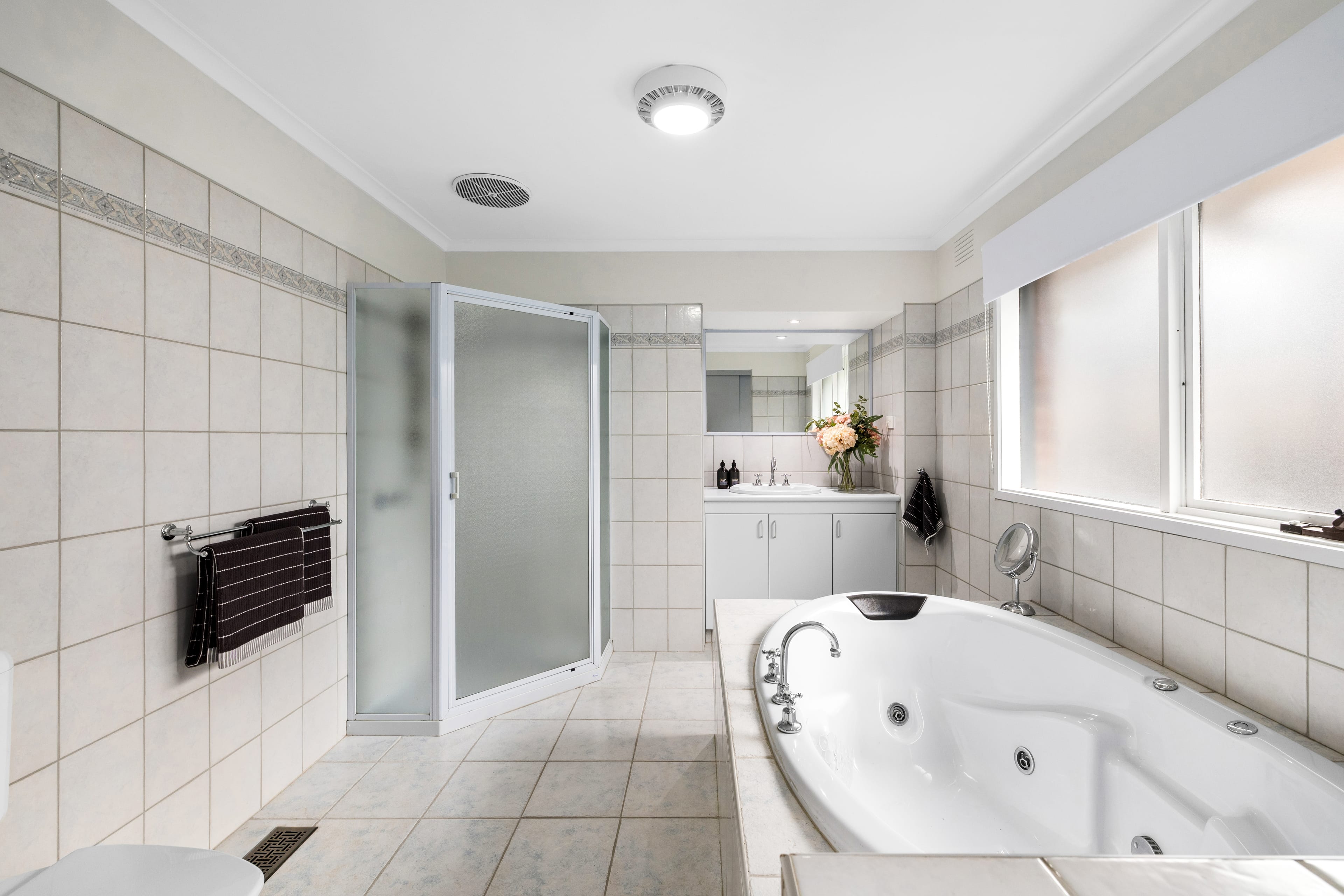2 Rob Court, Boronia — listing photograph 13