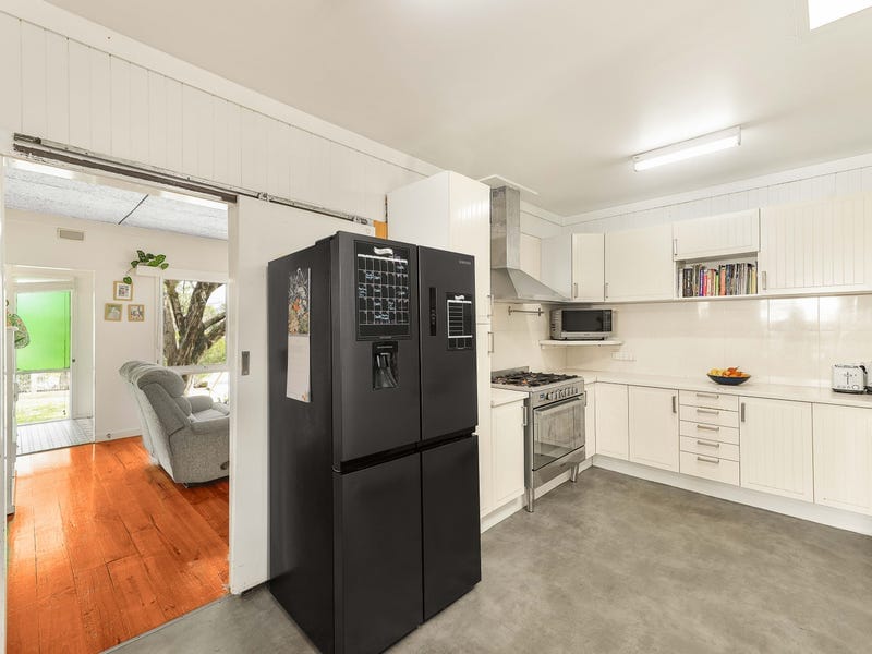 1 Halley Road, Ferntree Gully — listing photograph 7