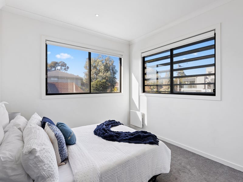 2/8 Hillview Avenue, Rowville — listing photograph 12