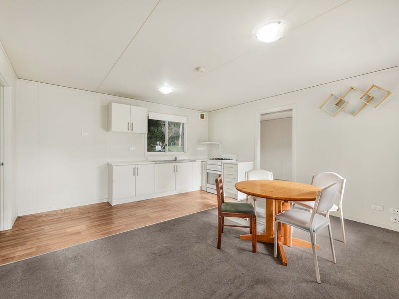 2 Ferndale Road, Upper Ferntree Gully — listing photograph 11