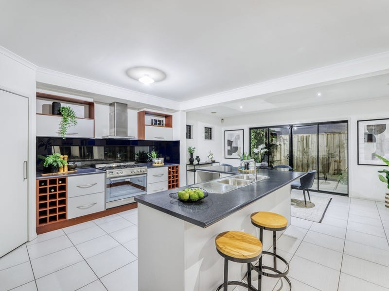 17 Joelson Avenue, Scoresby — listing photograph 3