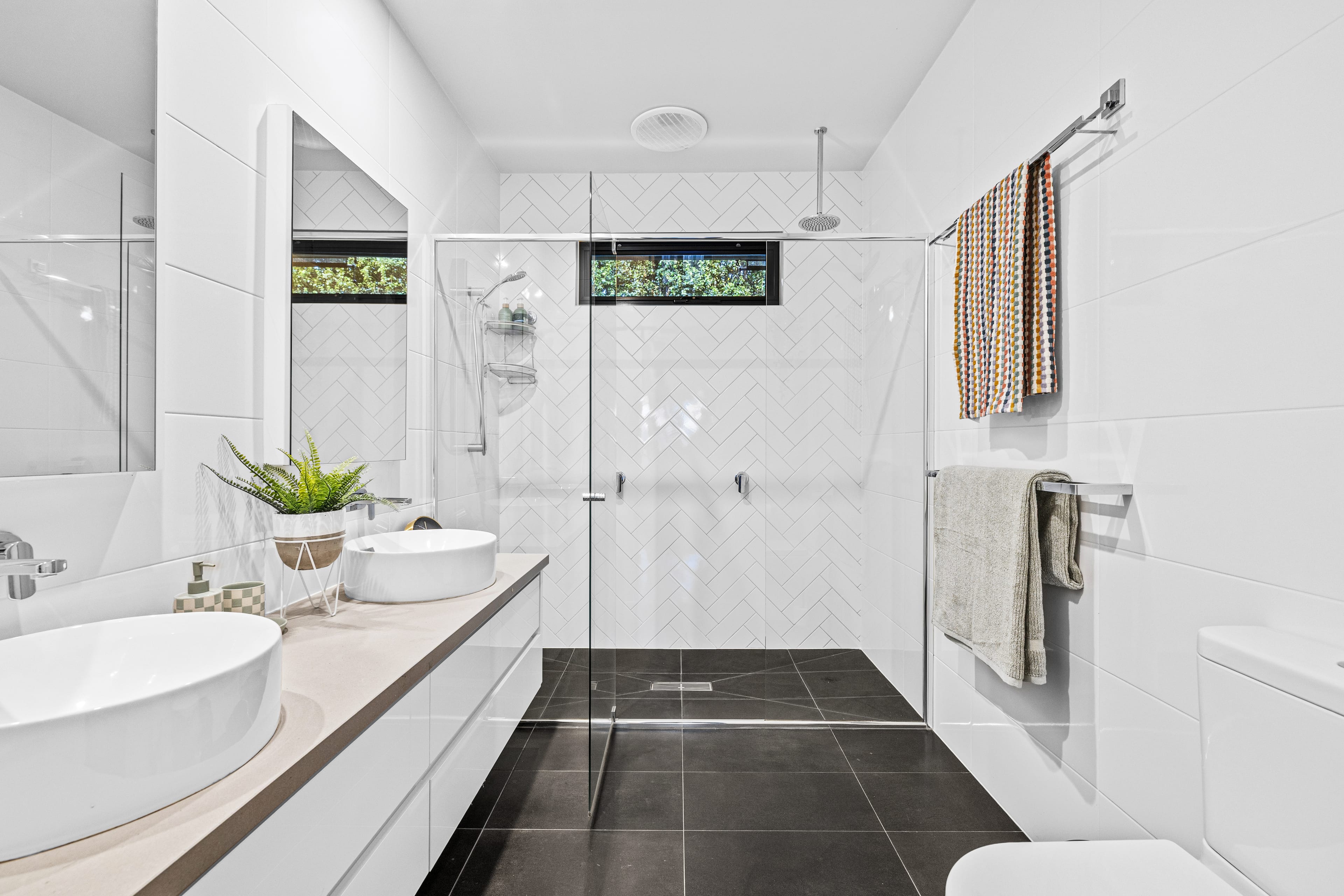 2/25 Linda Crescent, Ferntree Gully — listing photograph 9
