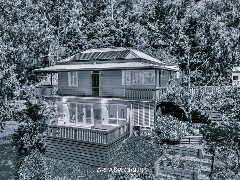 15 Ferndale Road, Upper Ferntree Gully — listing photograph 1