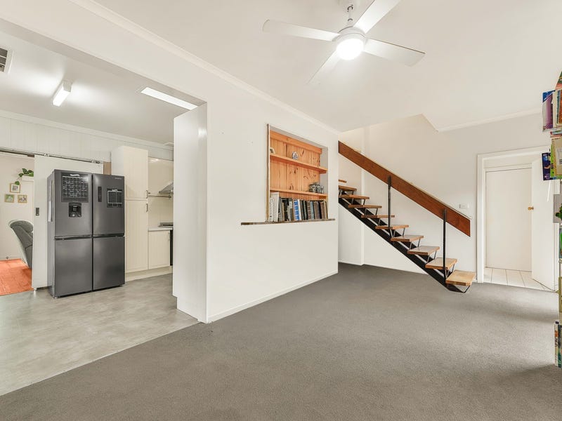 1 Halley Road, Ferntree Gully — listing photograph 9