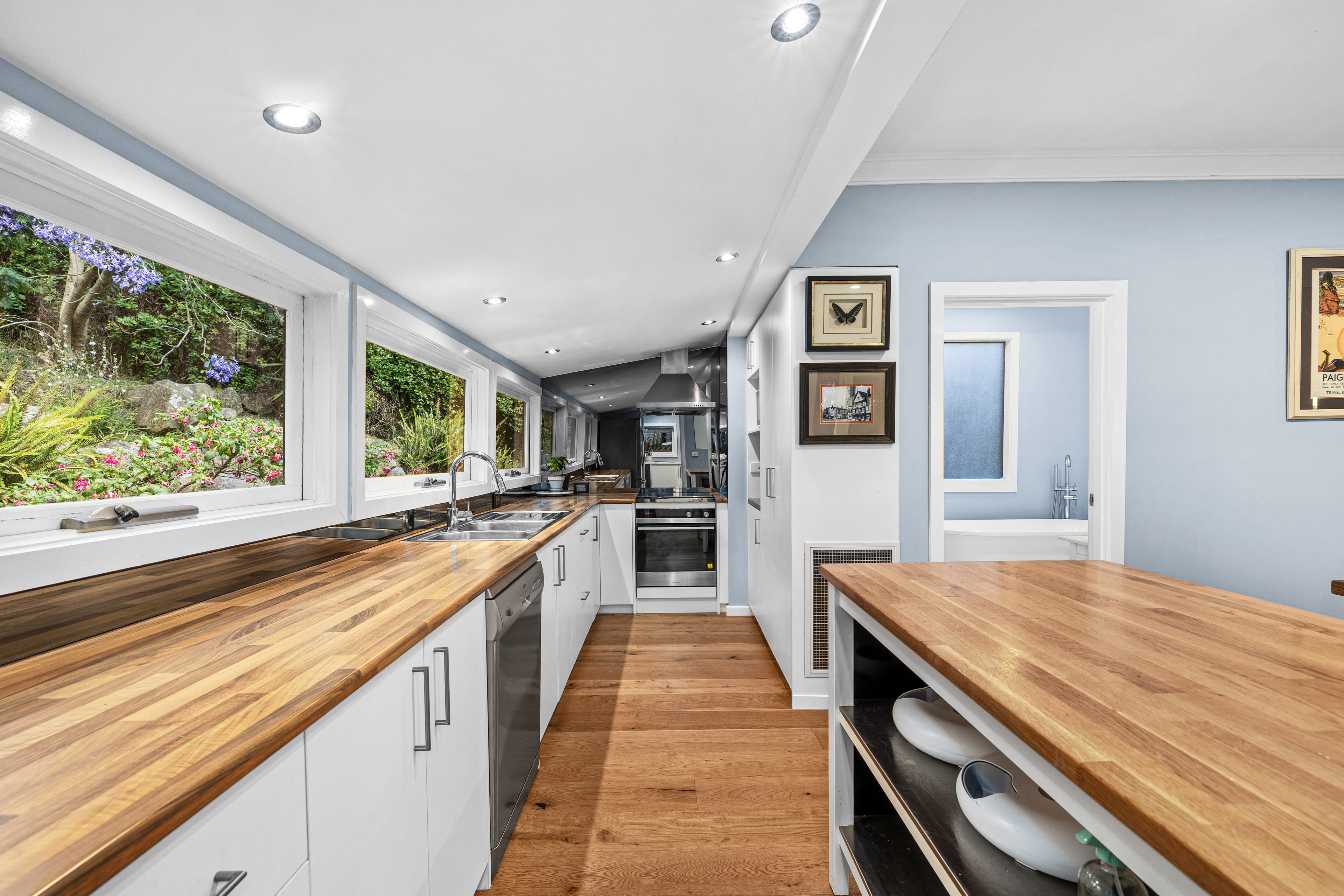 1359 Burwood Highway, Upper Ferntree Gully — listing photograph 10