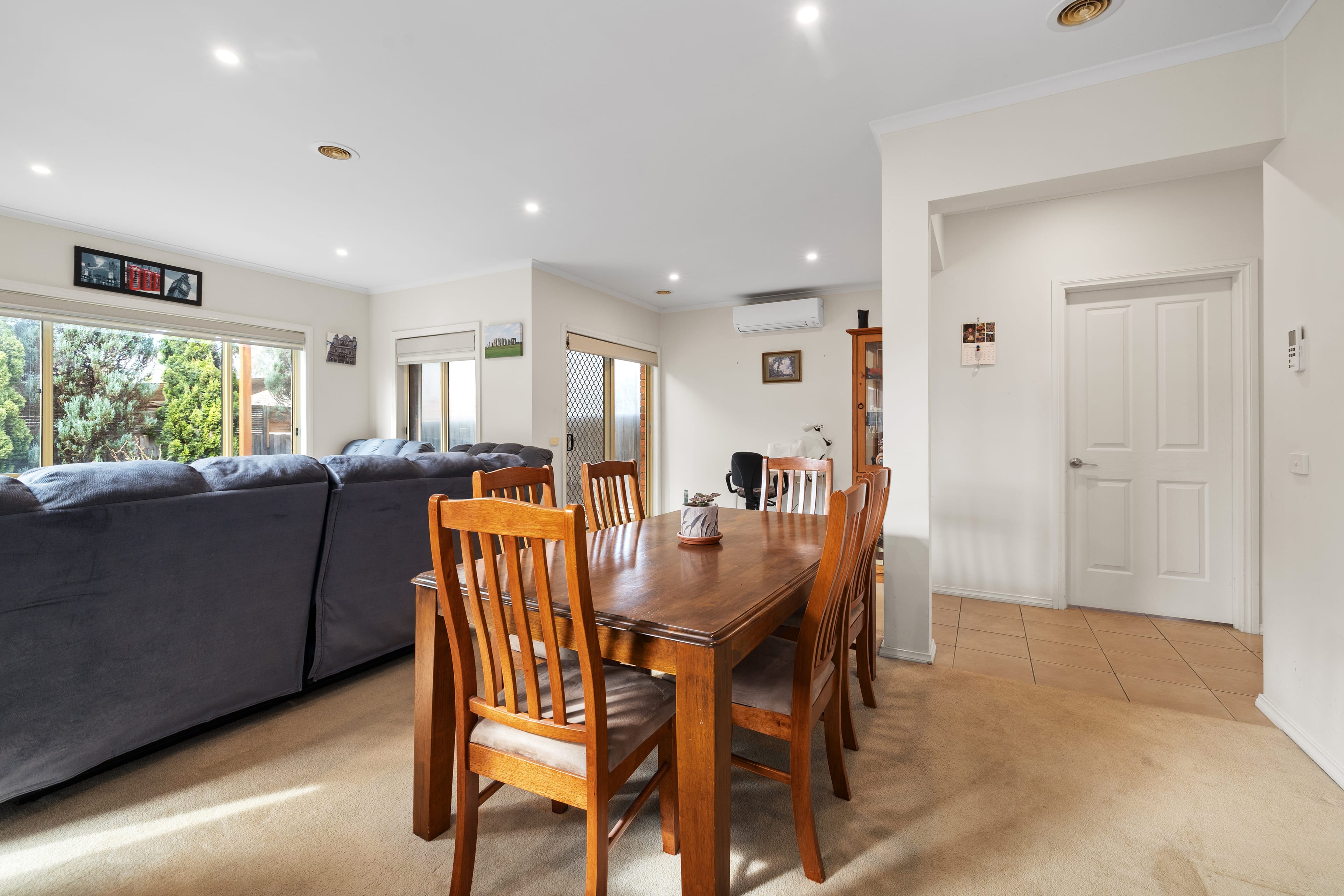 14 Watling Grove, Ferntree Gully — listing photograph 7