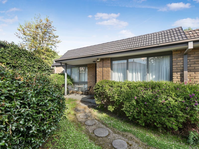 4/119A Underwood Road, Ferntree Gully — listing photograph 2