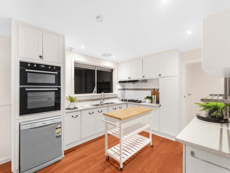 11 Dinsdale Road, Boronia — listing photograph 7