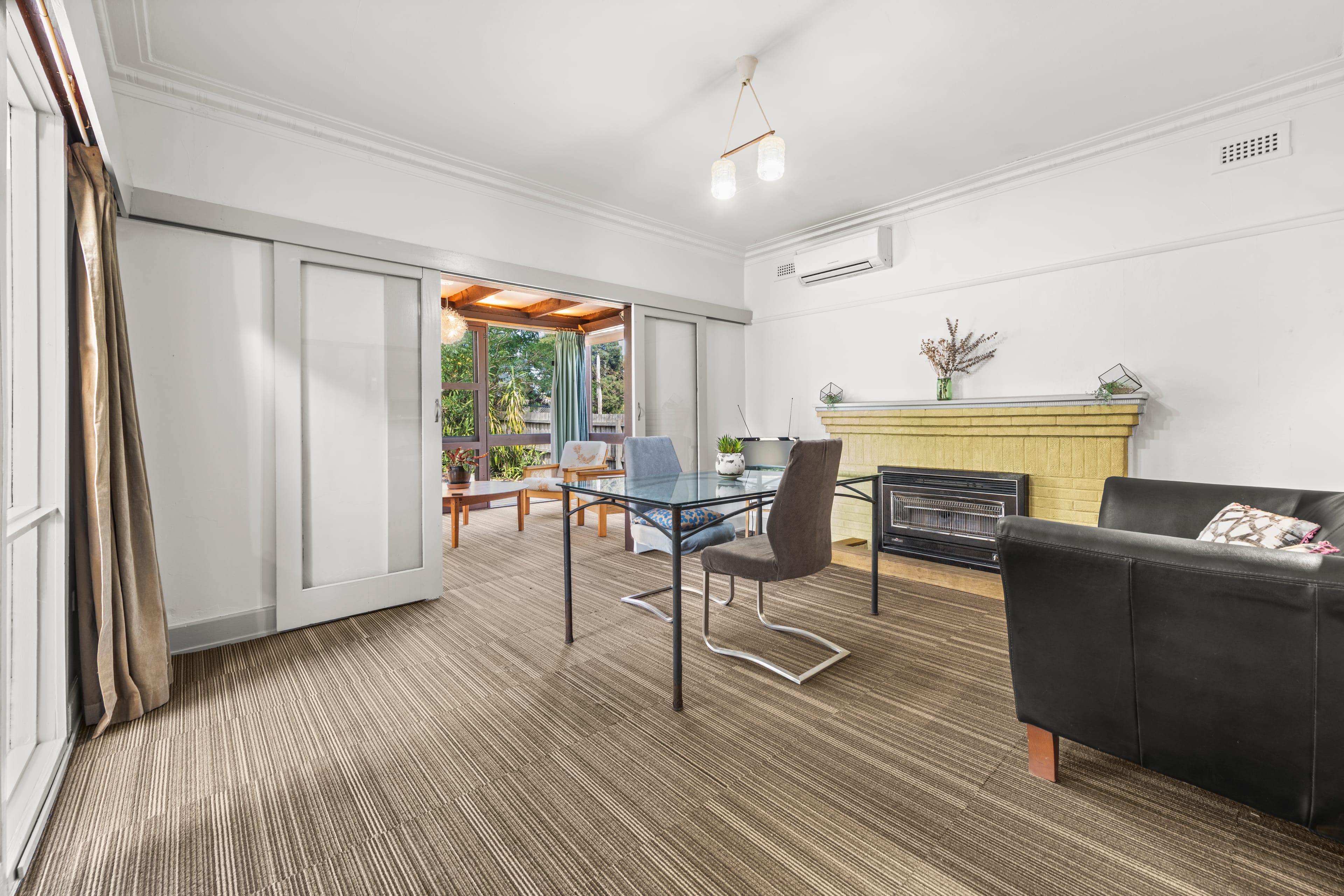 238 Scoresby Road, Boronia — listing photograph 5