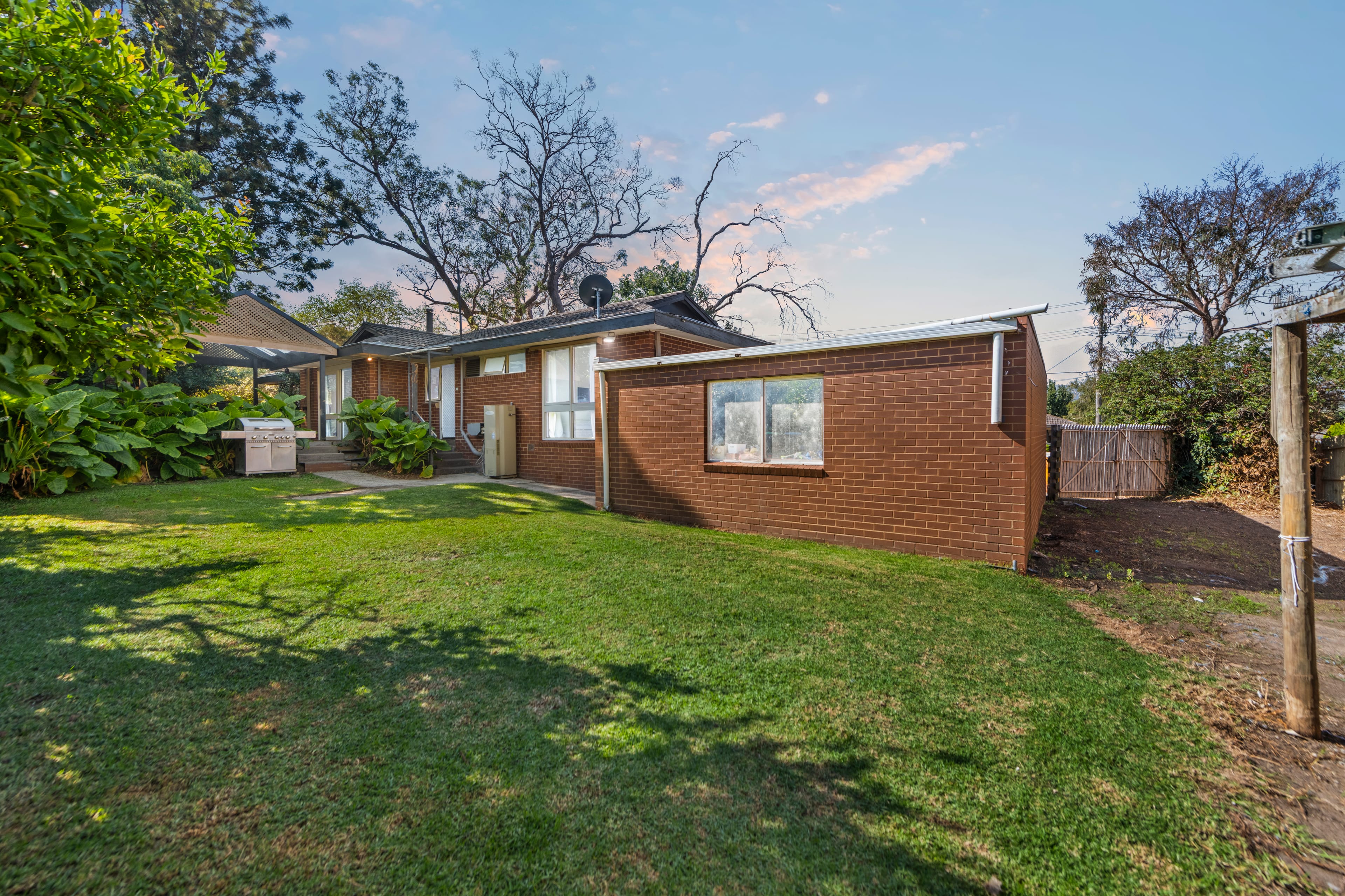 16 Tunbridge Way, Ferntree Gully — listing photograph 18