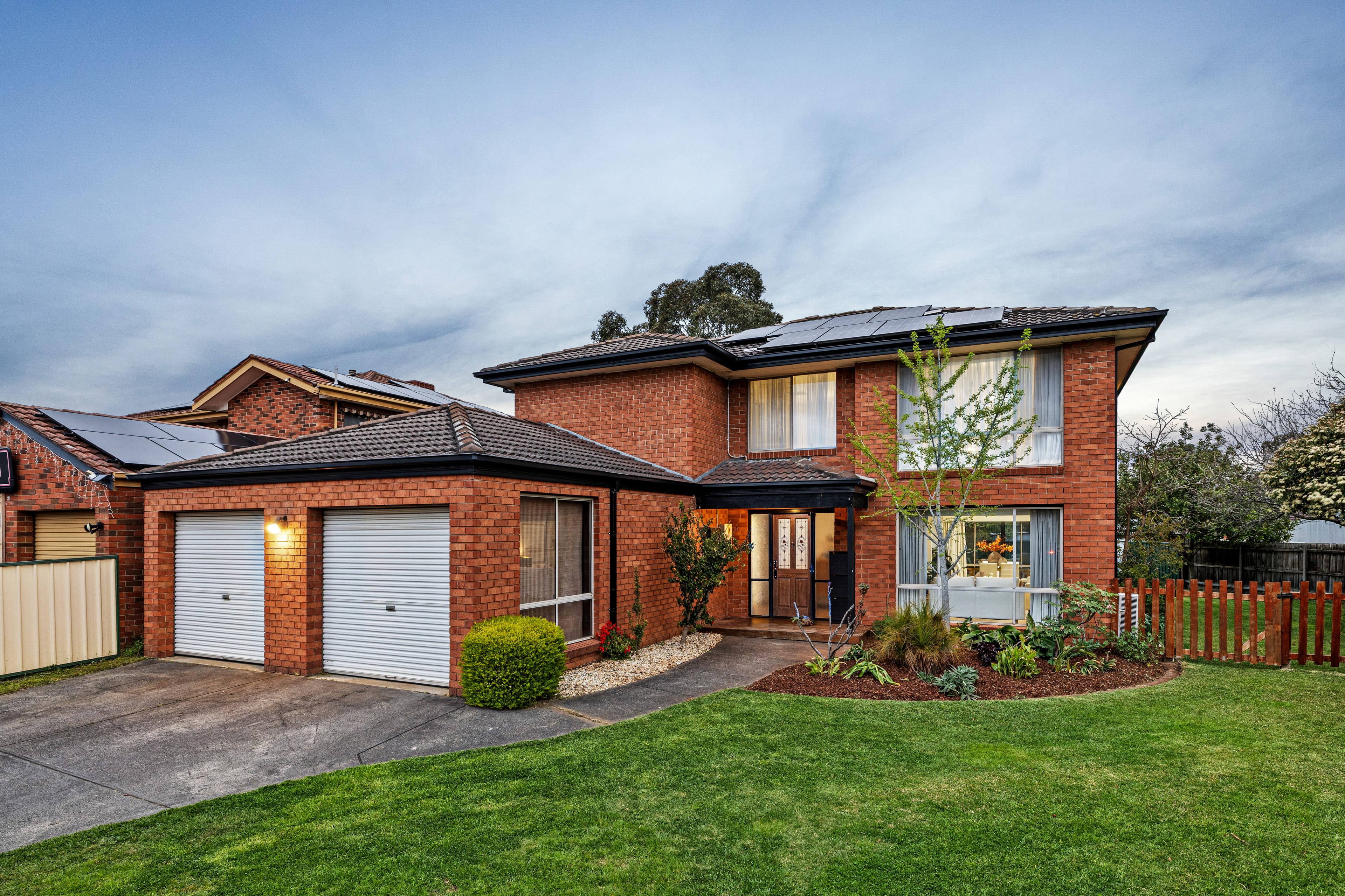 5 Lubbrook Close, Ferntree Gully — listing photograph 2