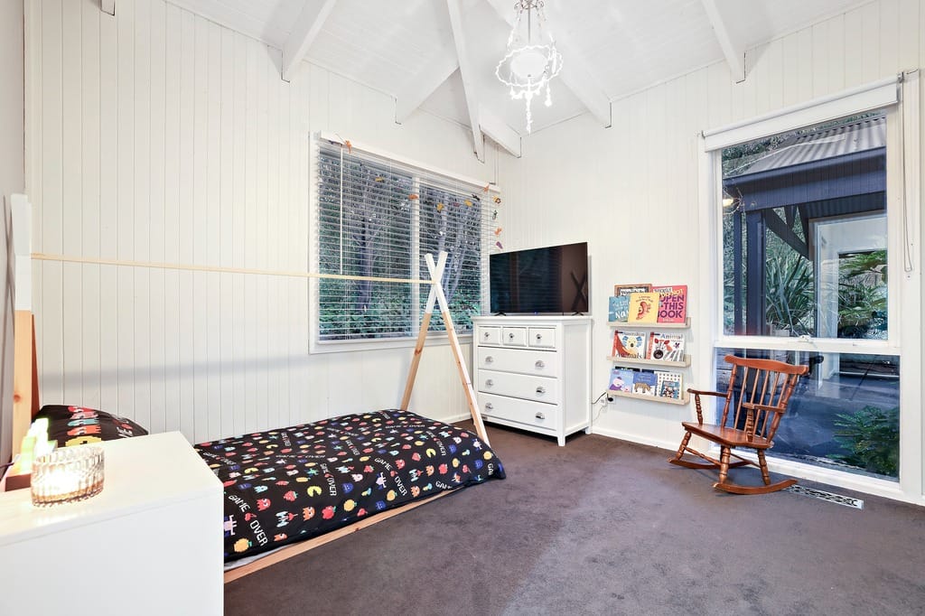 75 Claremont Avenue, The Basin — listing photograph 11