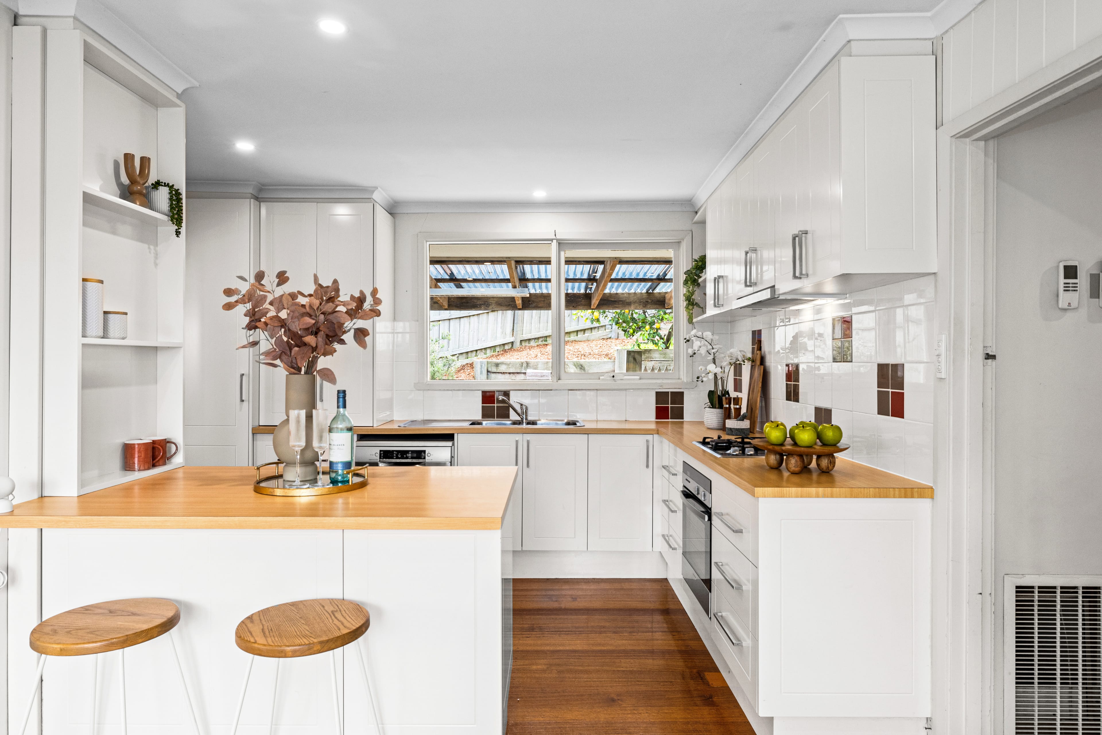 220 Forest Road, Boronia — listing photograph 9