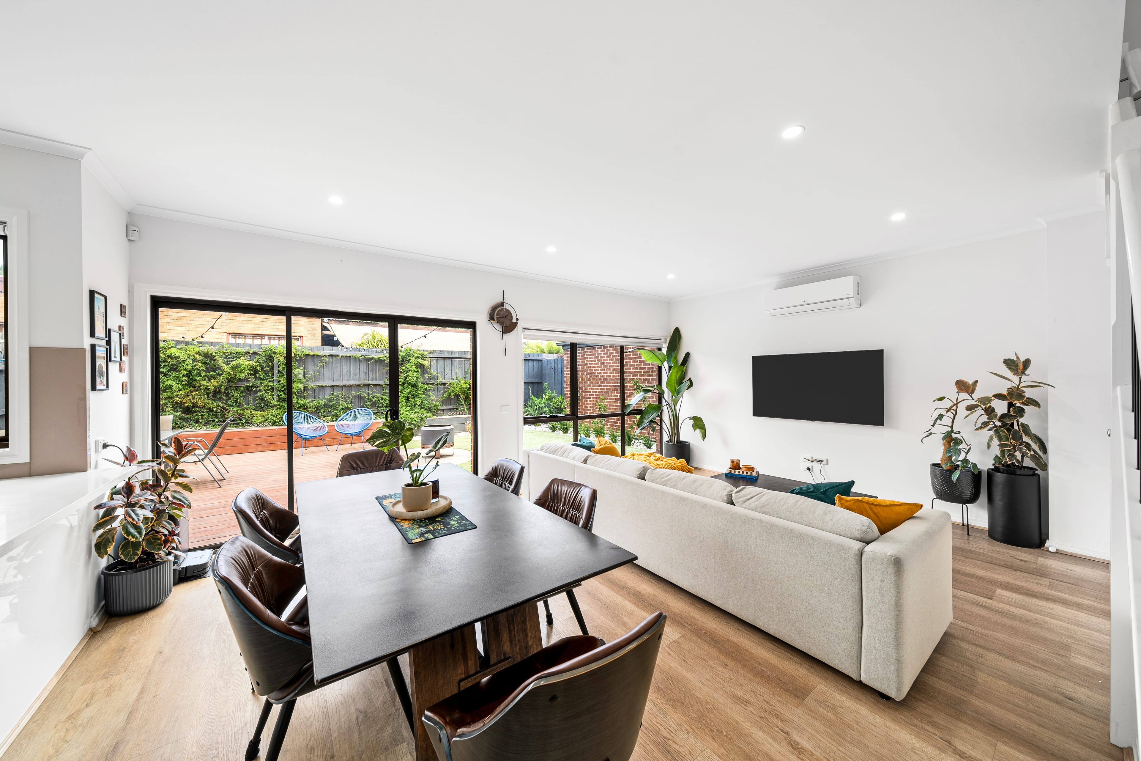 2/13 Rawlings Avenue, Ferntree Gully — listing photograph 6