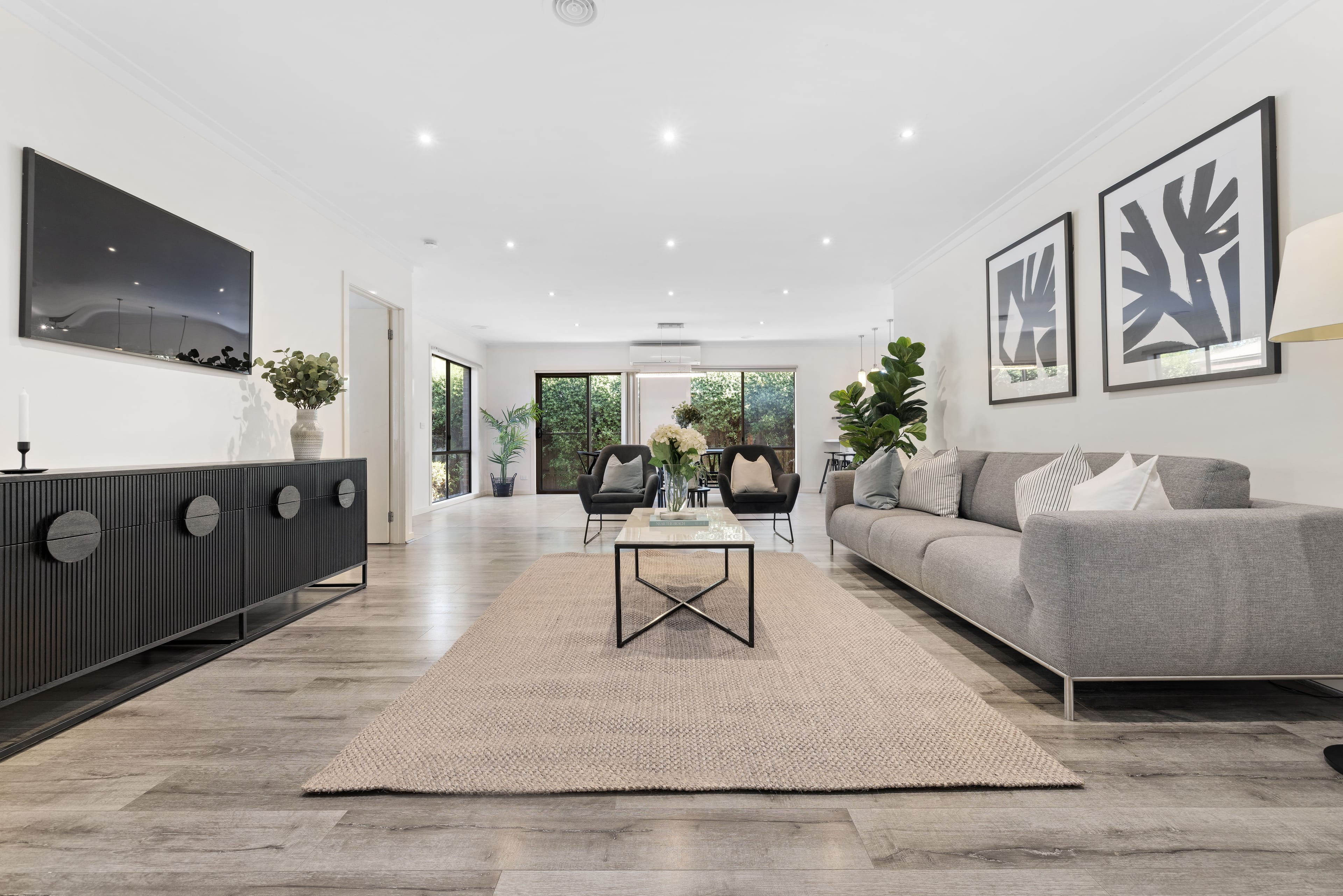 2/13 Marville Court, Boronia — listing photograph 3