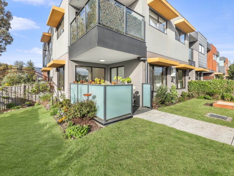 G03/9 Mountain Gate Drive, Ferntree Gully — listing photograph 2