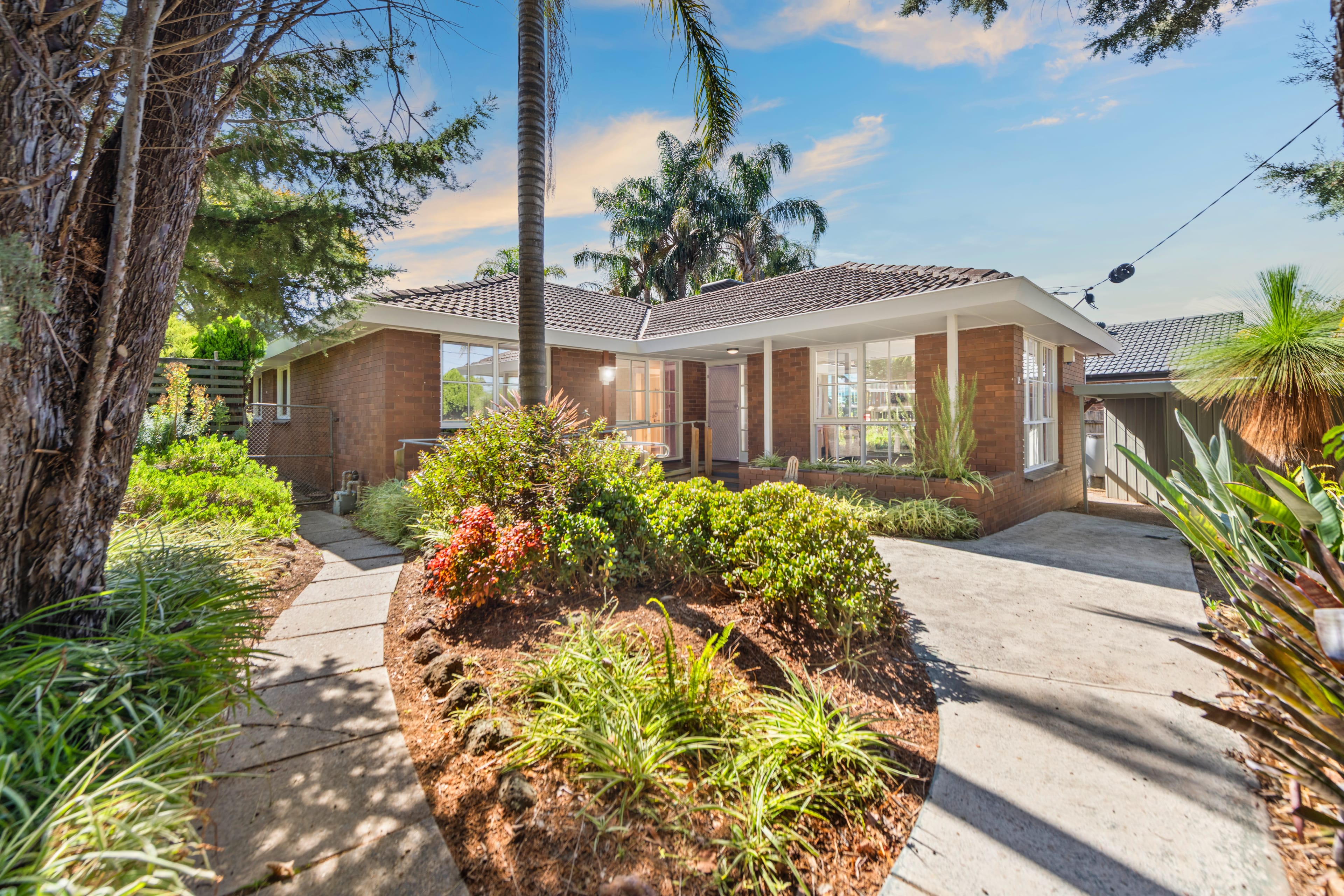 12 Salmon Road, Boronia — listing photograph 2