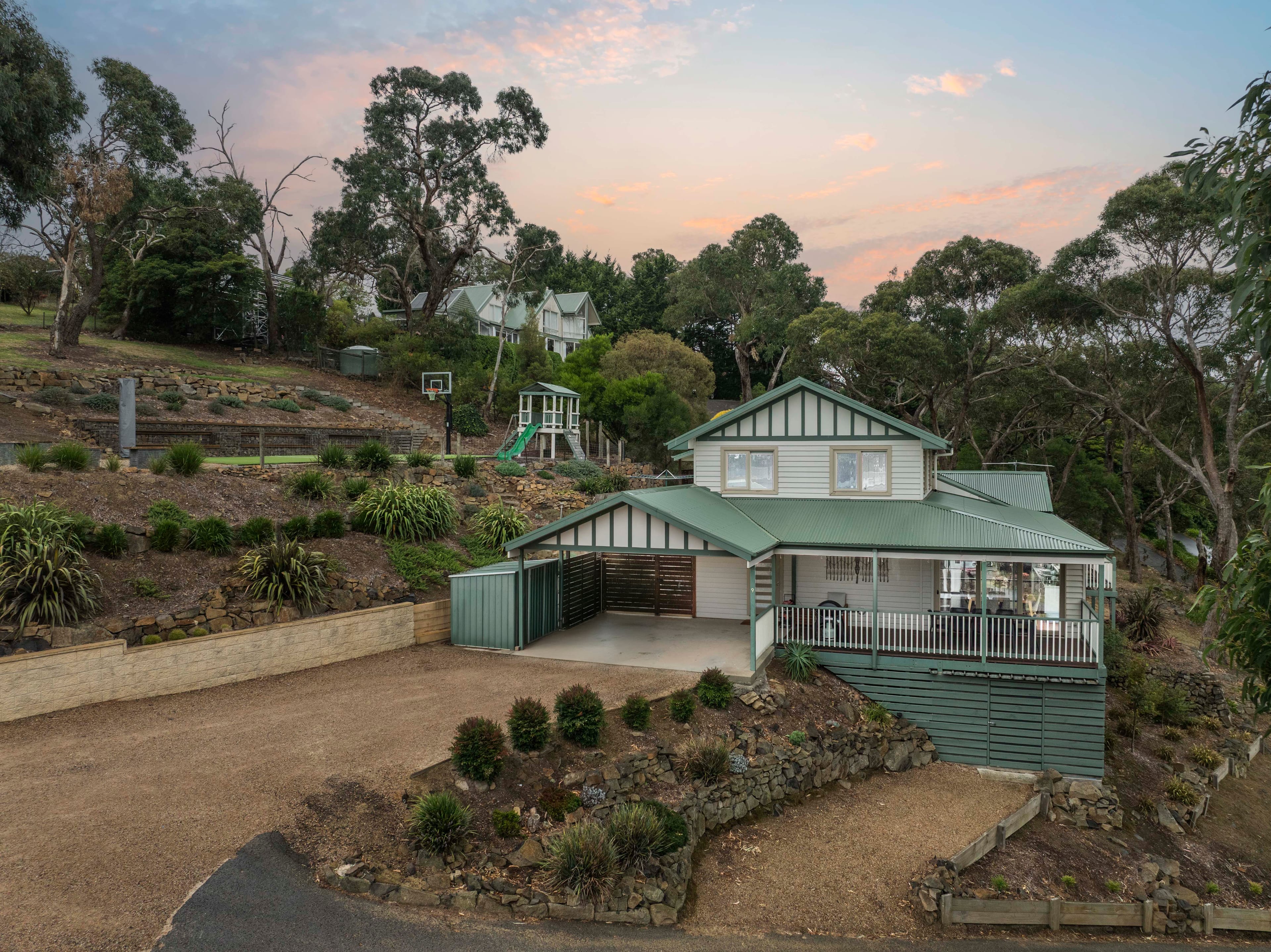 9 Fern Road, Upper Ferntree Gully — listing photograph 2