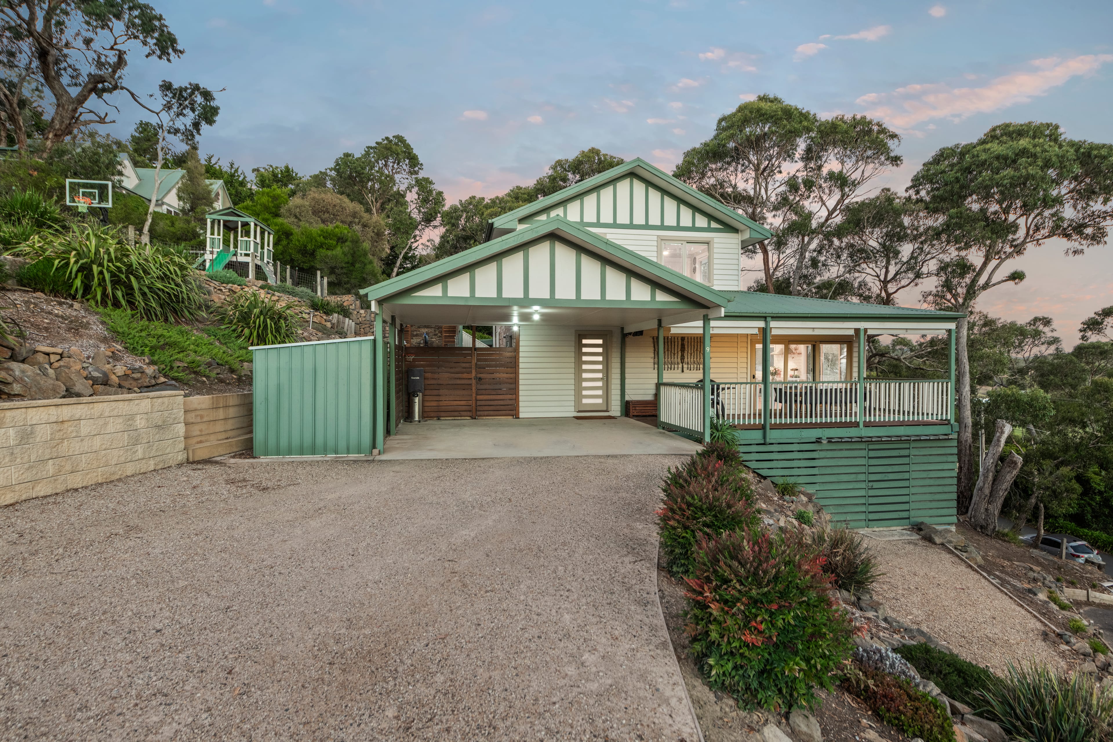 9 Fern Road, Upper Ferntree Gully — listing photograph 3