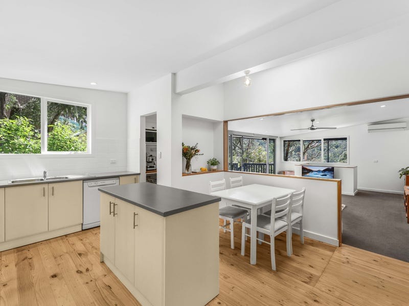 15 Ferndale Road, Upper Ferntree Gully — listing photograph 5