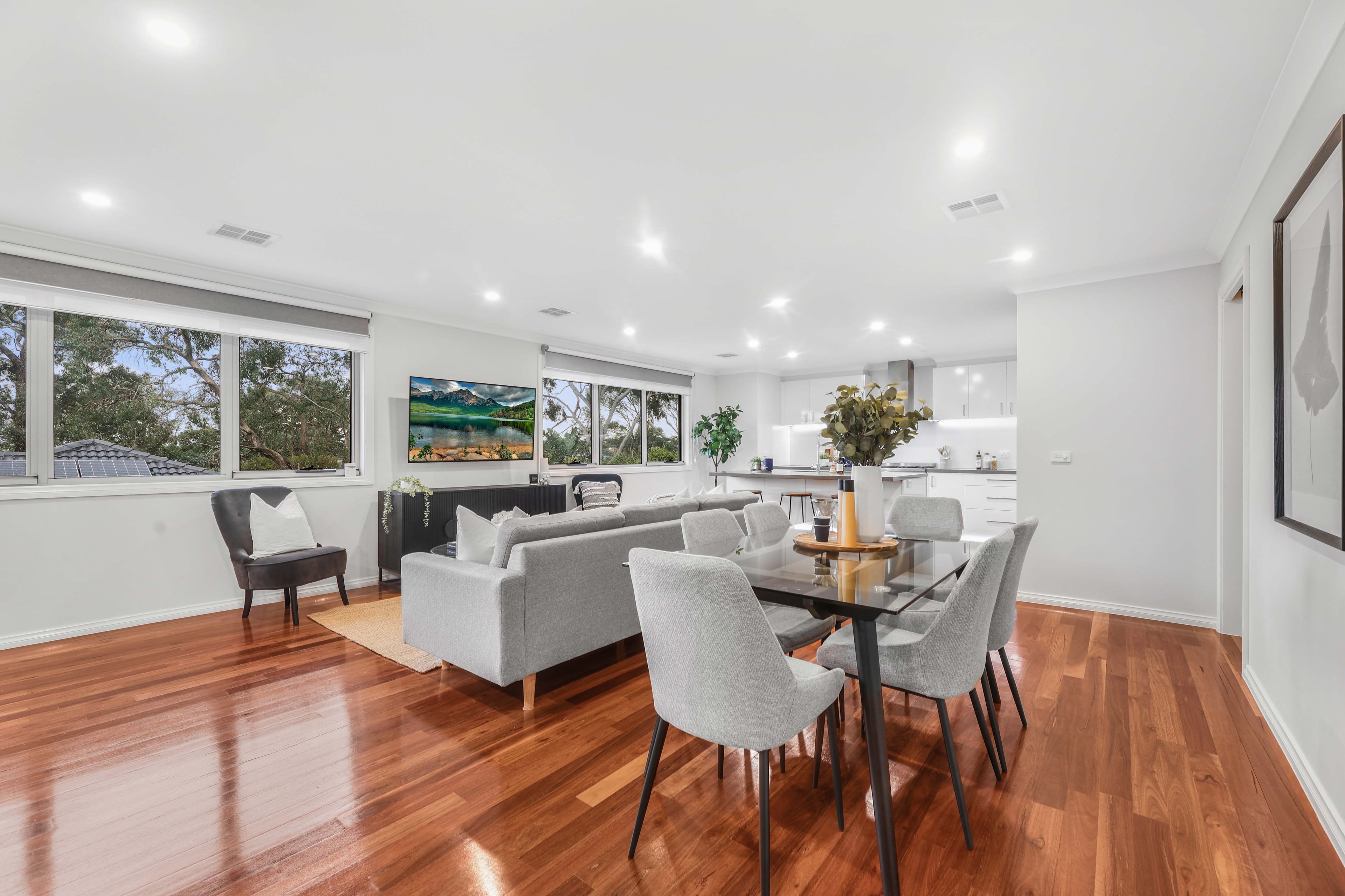 2/53 Western Road, Boronia — listing photograph 4