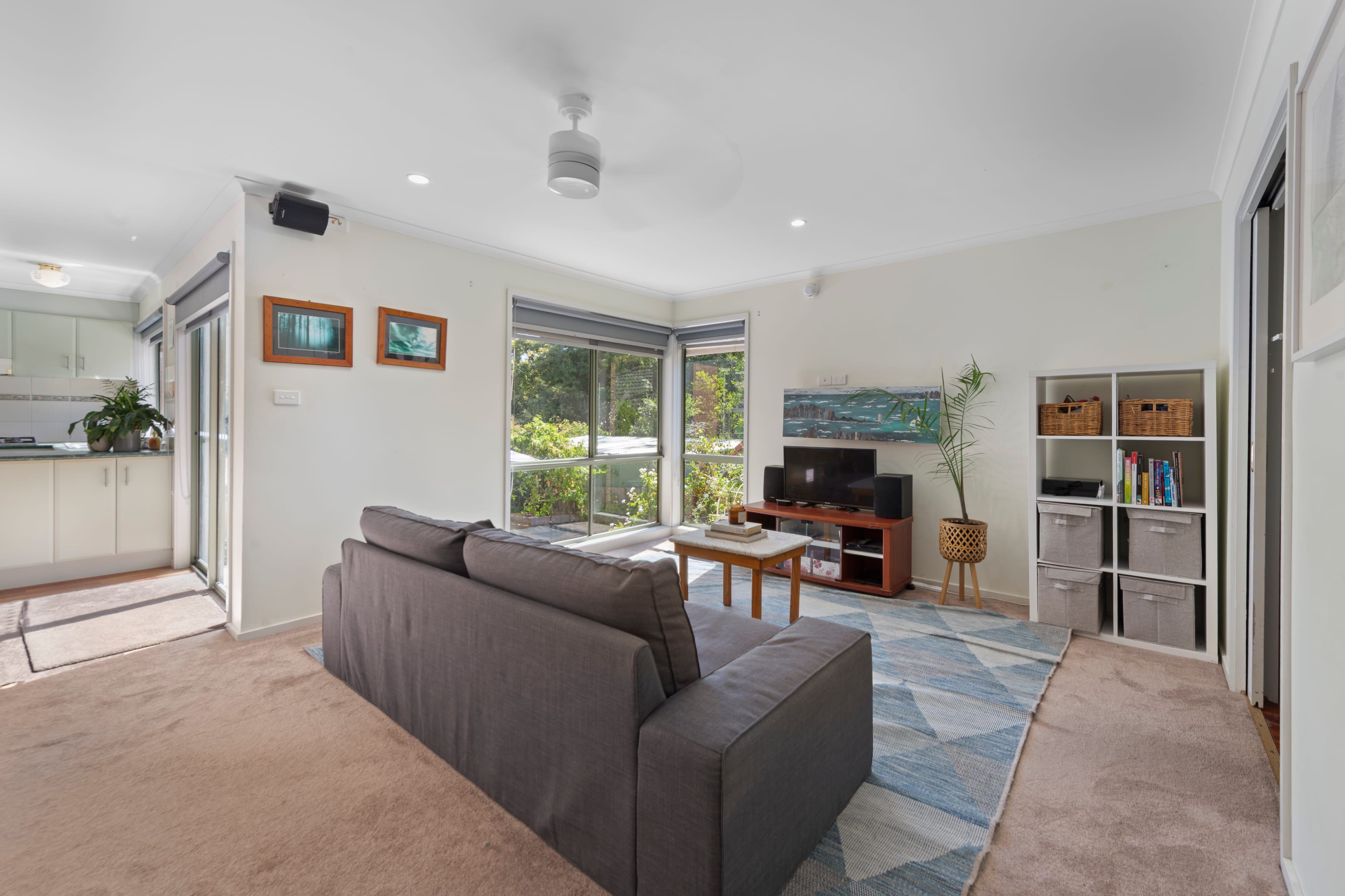 23 Carmel Avenue, Ferntree Gully — listing photograph 5