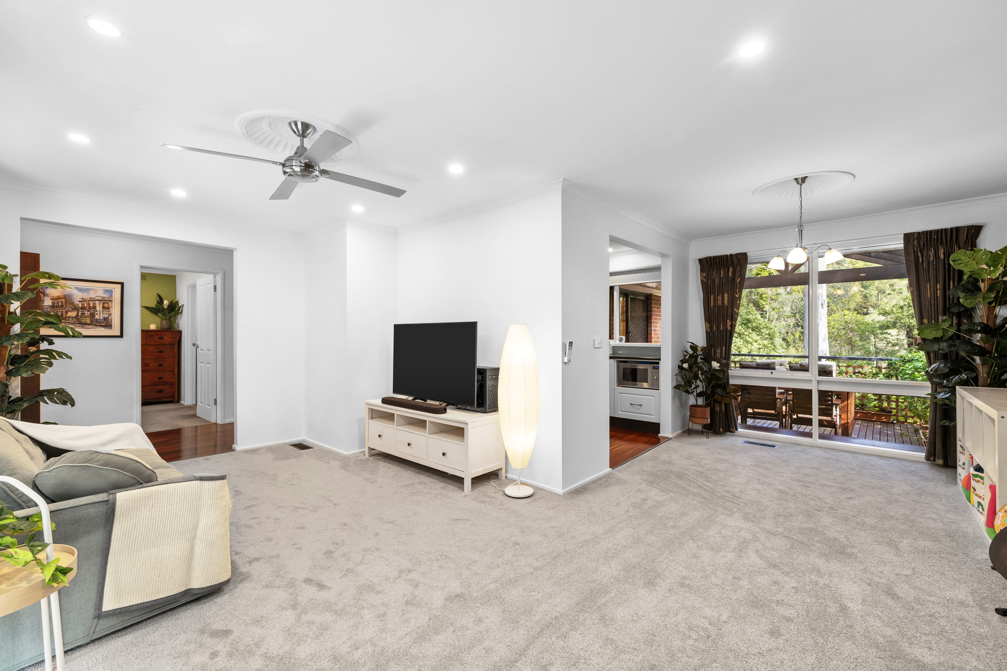 36 Royal Street, Upwey — listing photograph 4