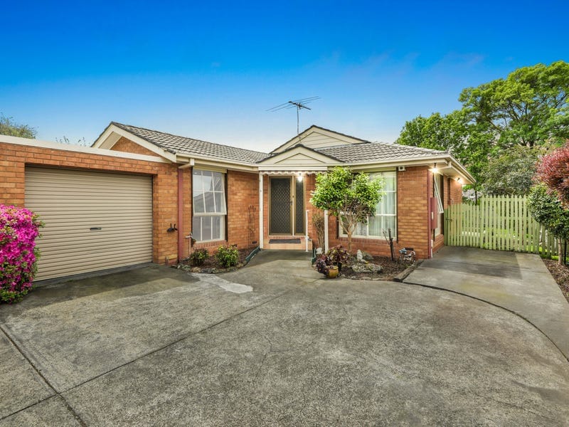 2/95 Wantirna Road, Ringwood — listing photograph 2